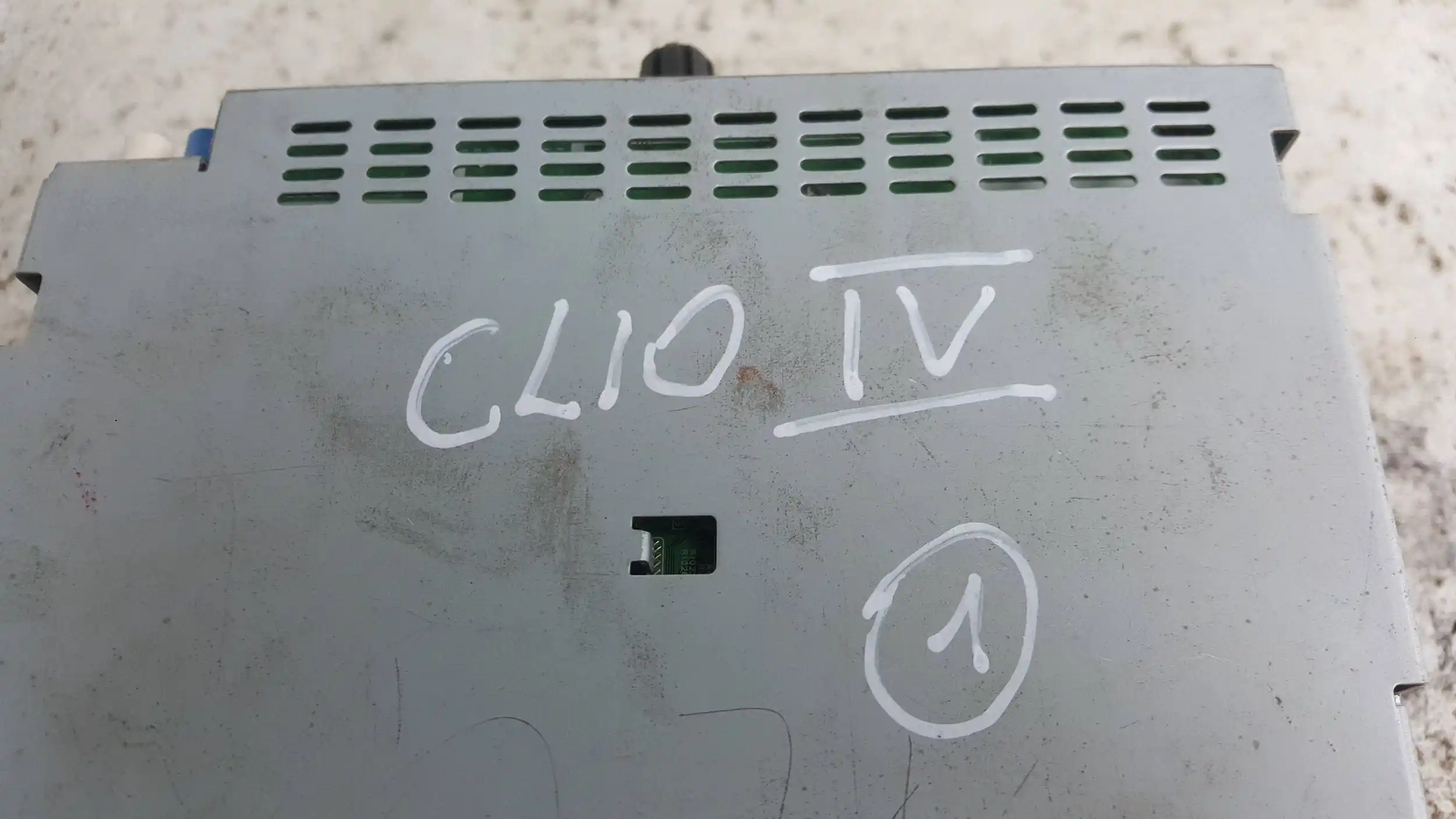 WYŚWIETLACZ EKRAN NAVI RADIO 281155249R RENAULT CLIO IV 12-