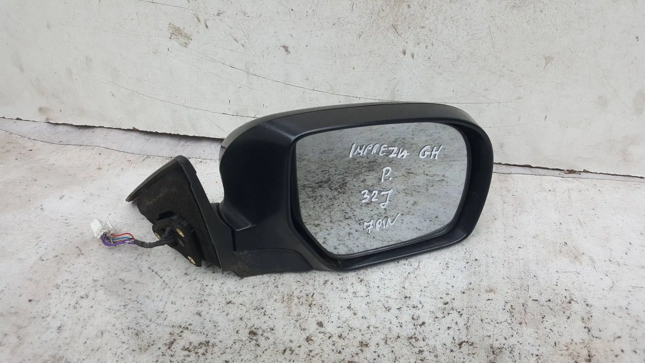 LUSTERKO PRAWE ELEKTRYCZNE 7 PIN SUBARU IMPREZA III GH 07- 32J