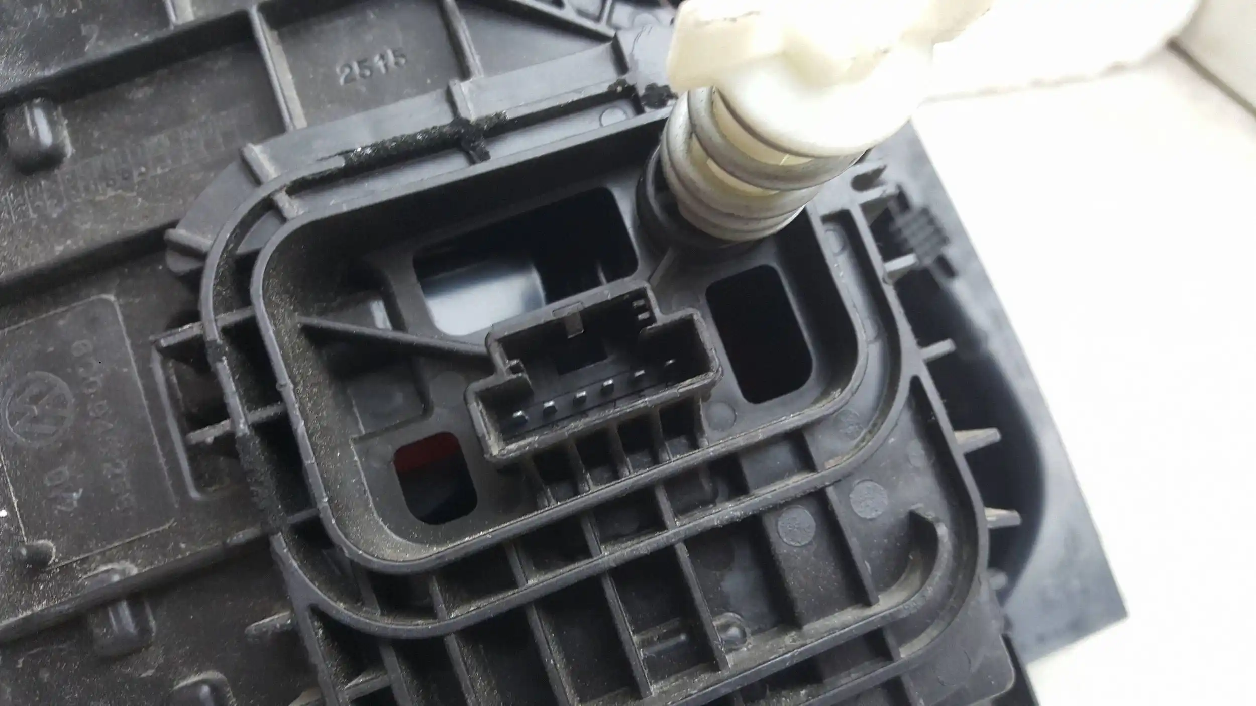LAMPA PRAWY TYŁ TYLNA 6C0945096K VW POLO V 6C LIFT 14-17