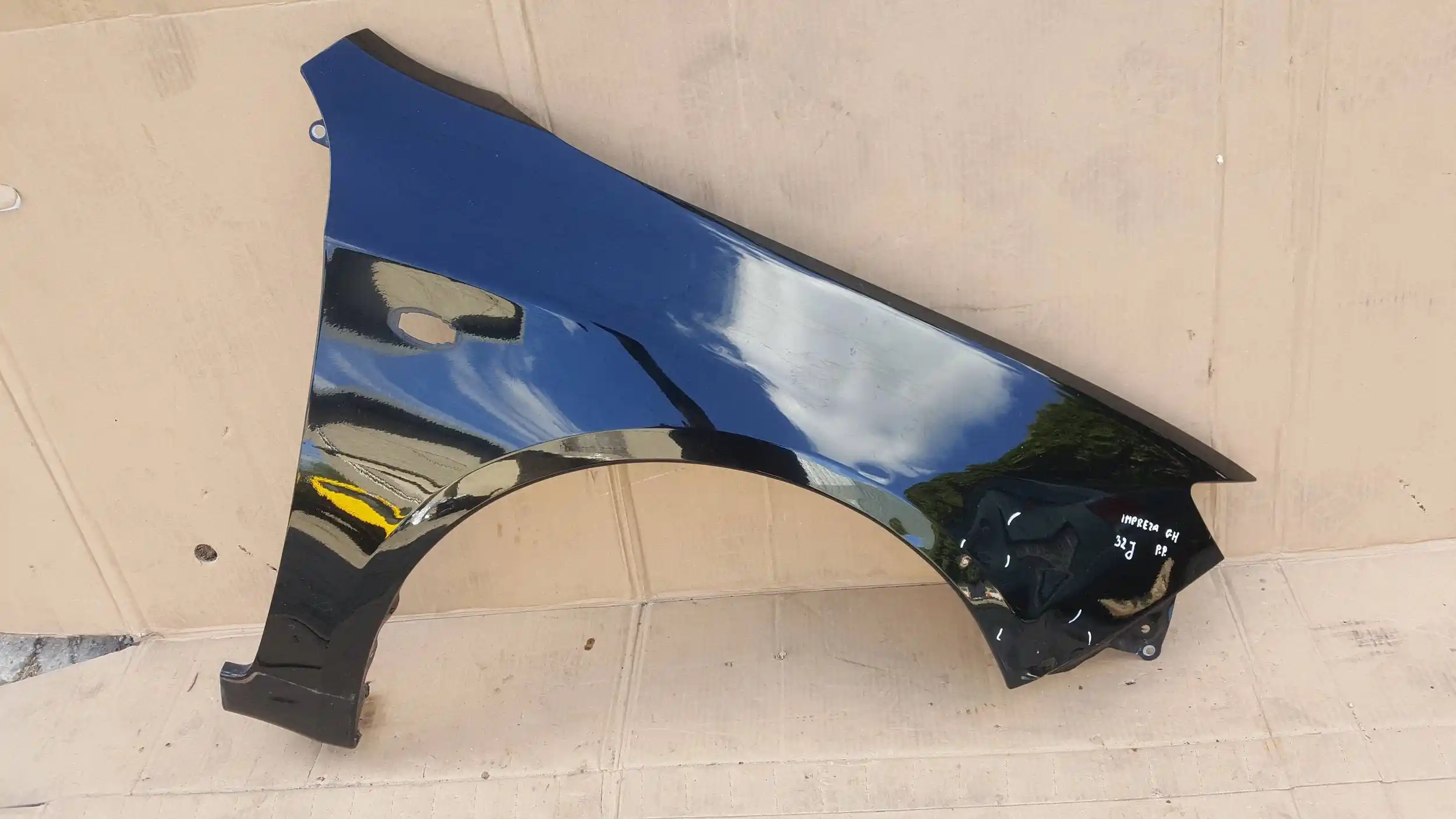BŁOTNIK PRAWY PRZÓD PRZEDNI SUBARU IMPREZA III GH 07-11 32J