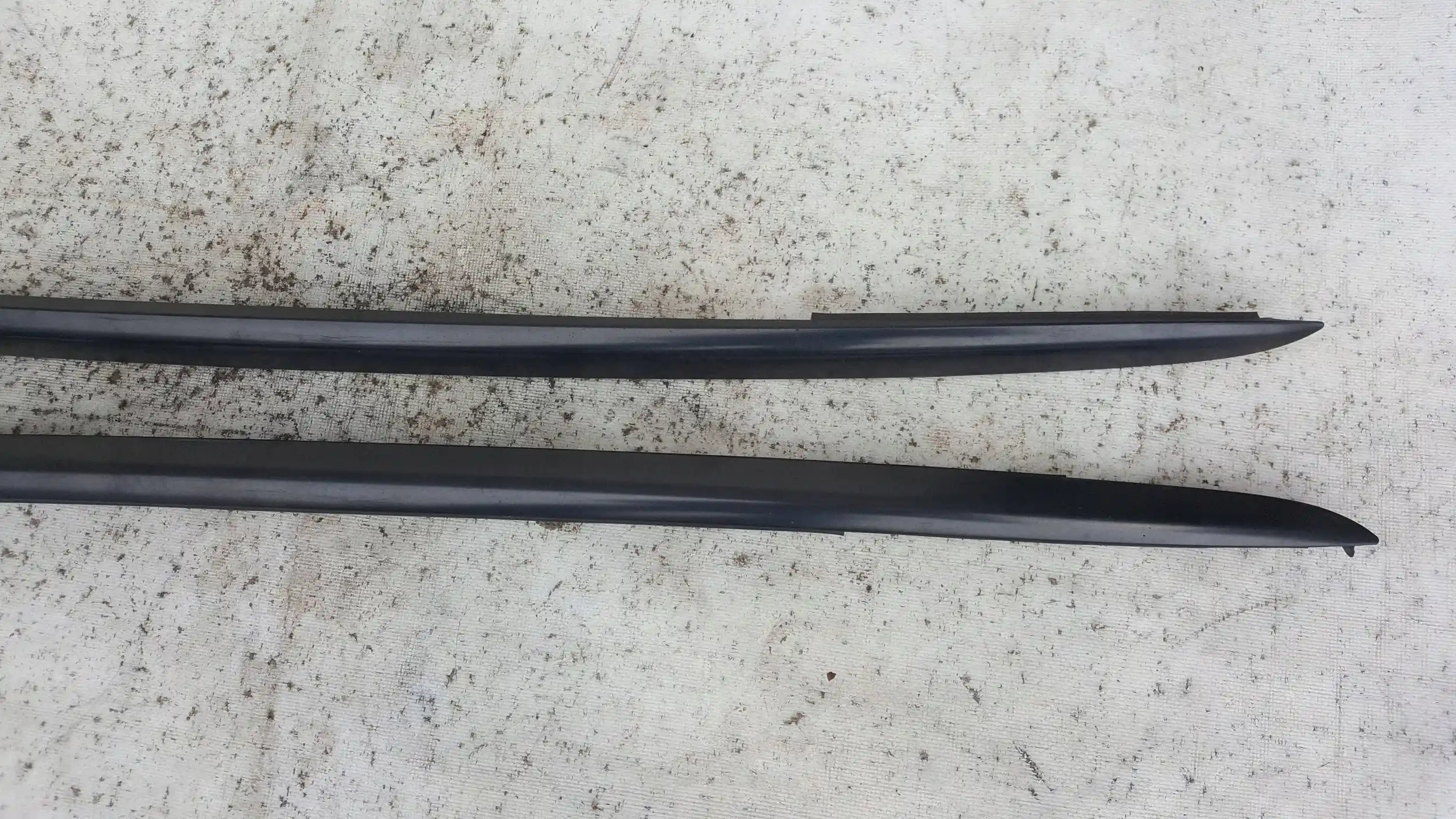 LISTWA LISTWY SZYBY CZOŁOWEJ KPL HONDA CIVIC VII 5D LIFT 00-06
