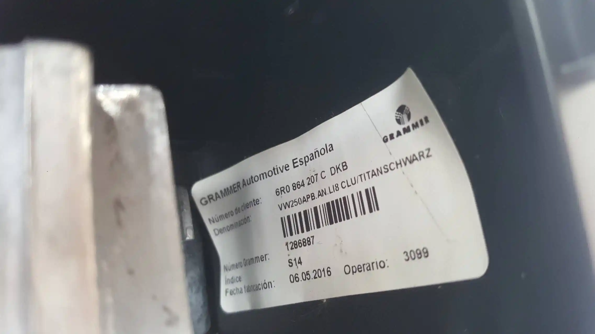 PODŁOKIETNIK 6R0864207C VW POLO 6R V 09-
