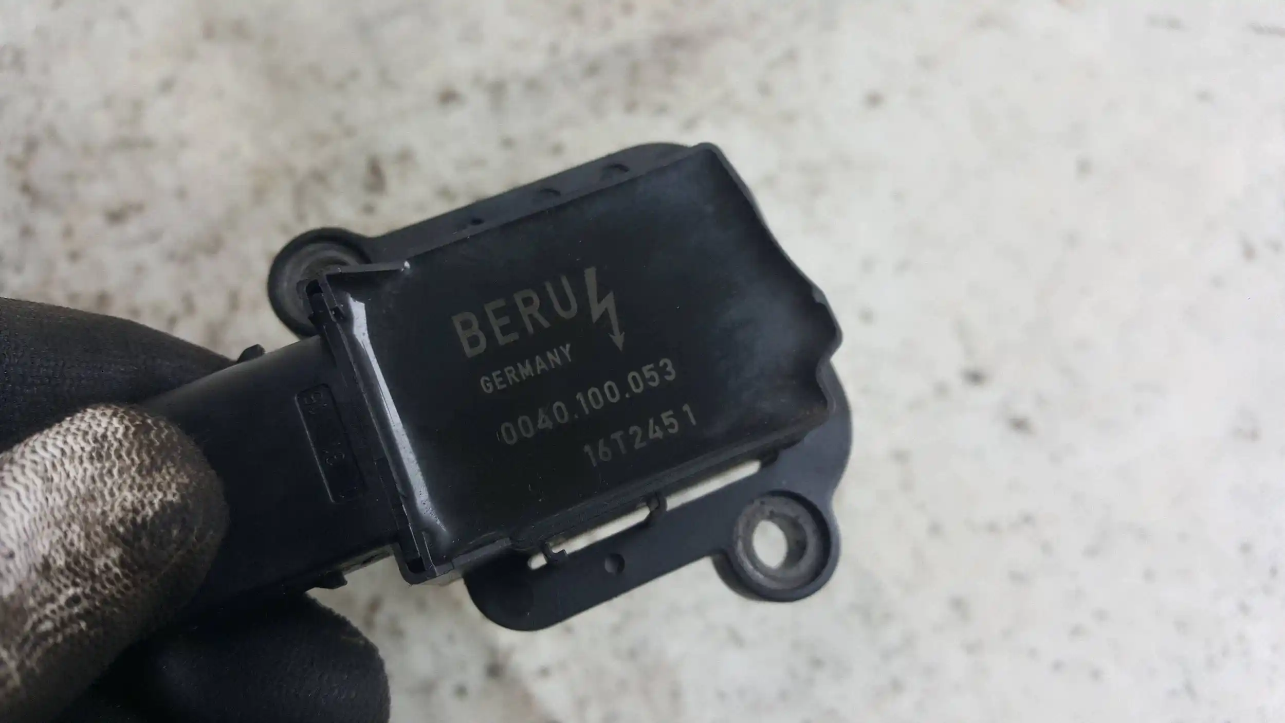 CEWKI 0040100053 0040100042 MERCEDES C-KLASA W203 1.8 KOMPRESOR 00-