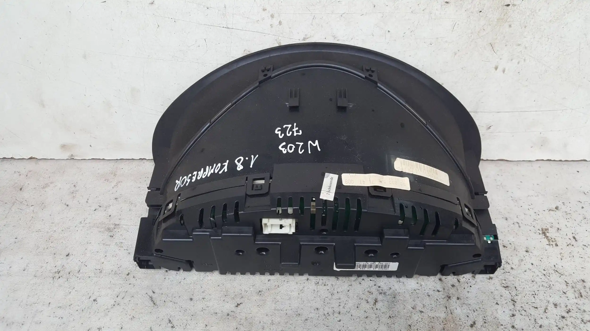 LICZNIK ZEGARY A2035407147 MERCEDES W203 C-KLASA LIFT 1.8 K 04-07