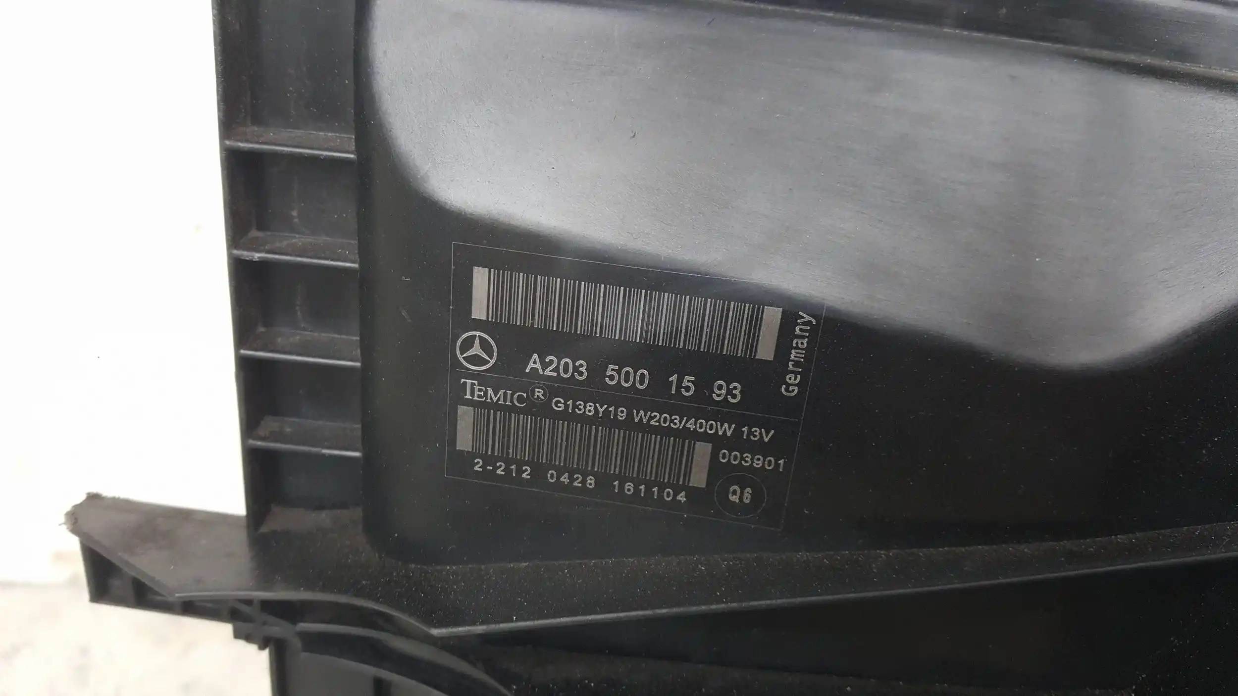 WENTYLATOR CHŁODNICY A2035001593 MERCEDES C-KLASA 1.8 KOMPRESOR 00-