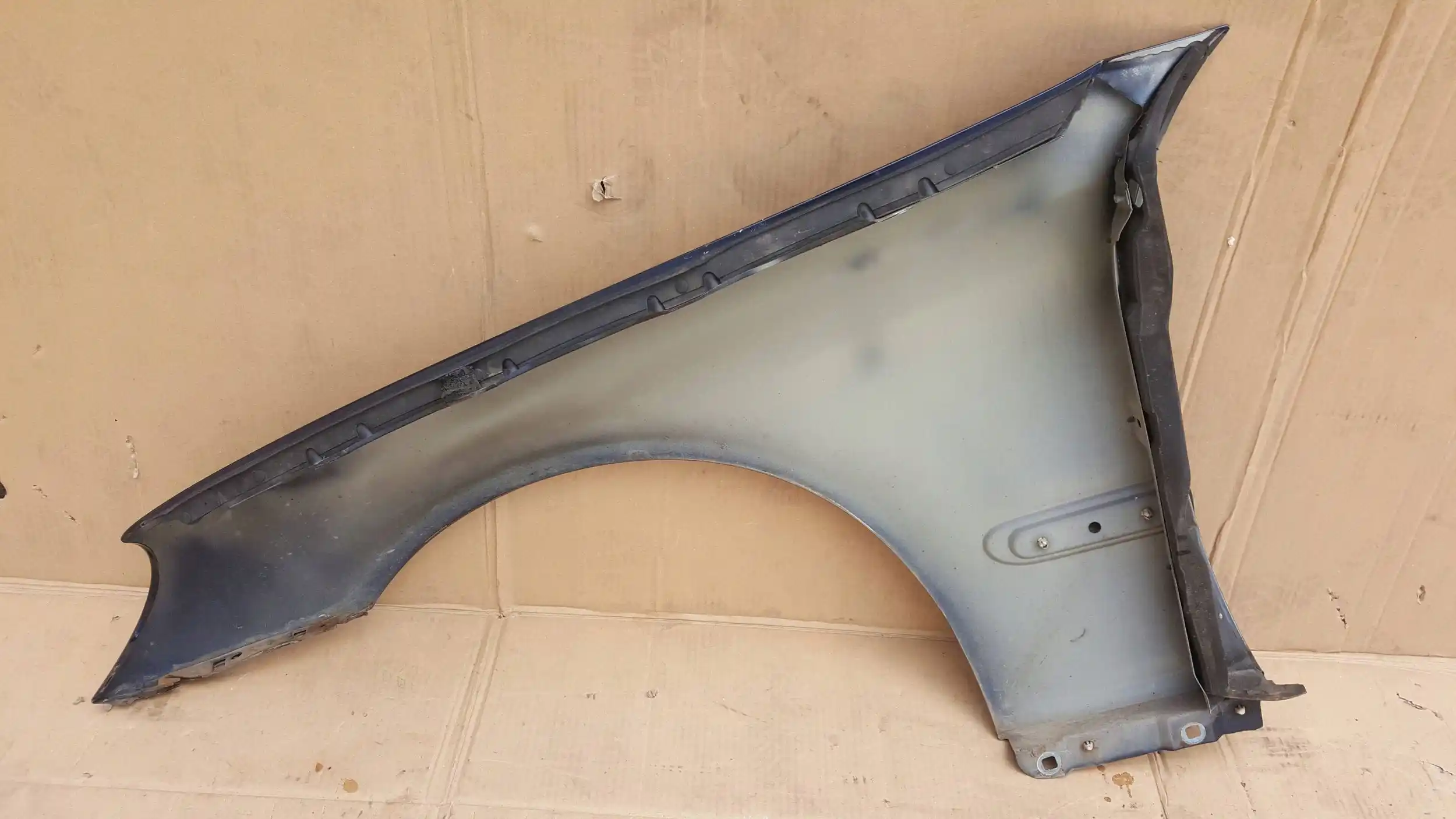 BŁOTNIK PRAWY PRZÓD PRZEDNI MERCEDES W203 C-KLASA LIFT 04-07 C359