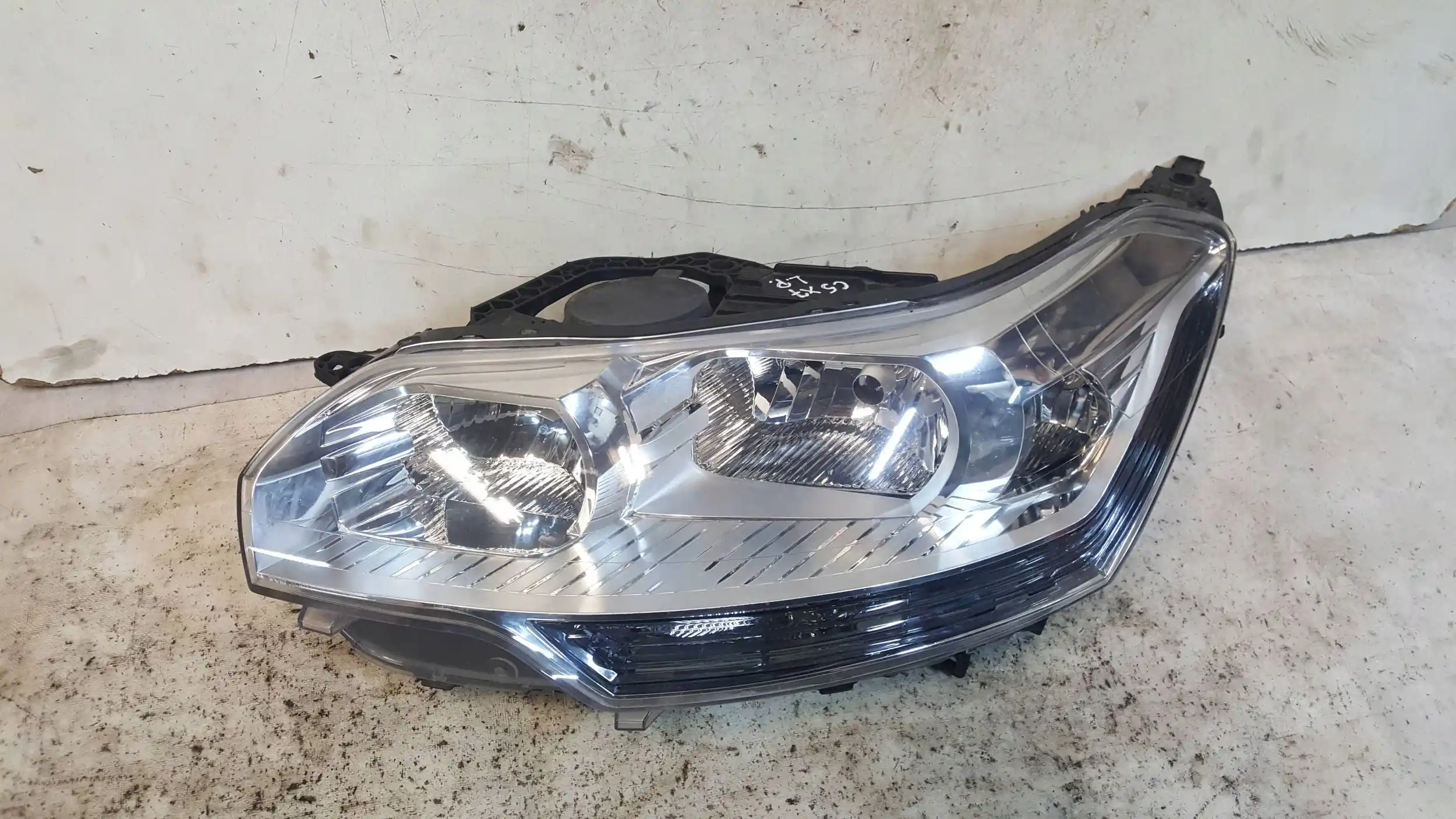 LAMPA LEWY PRZÓD PRZEDNIA TYC CITROEN C5 III X7 08-10