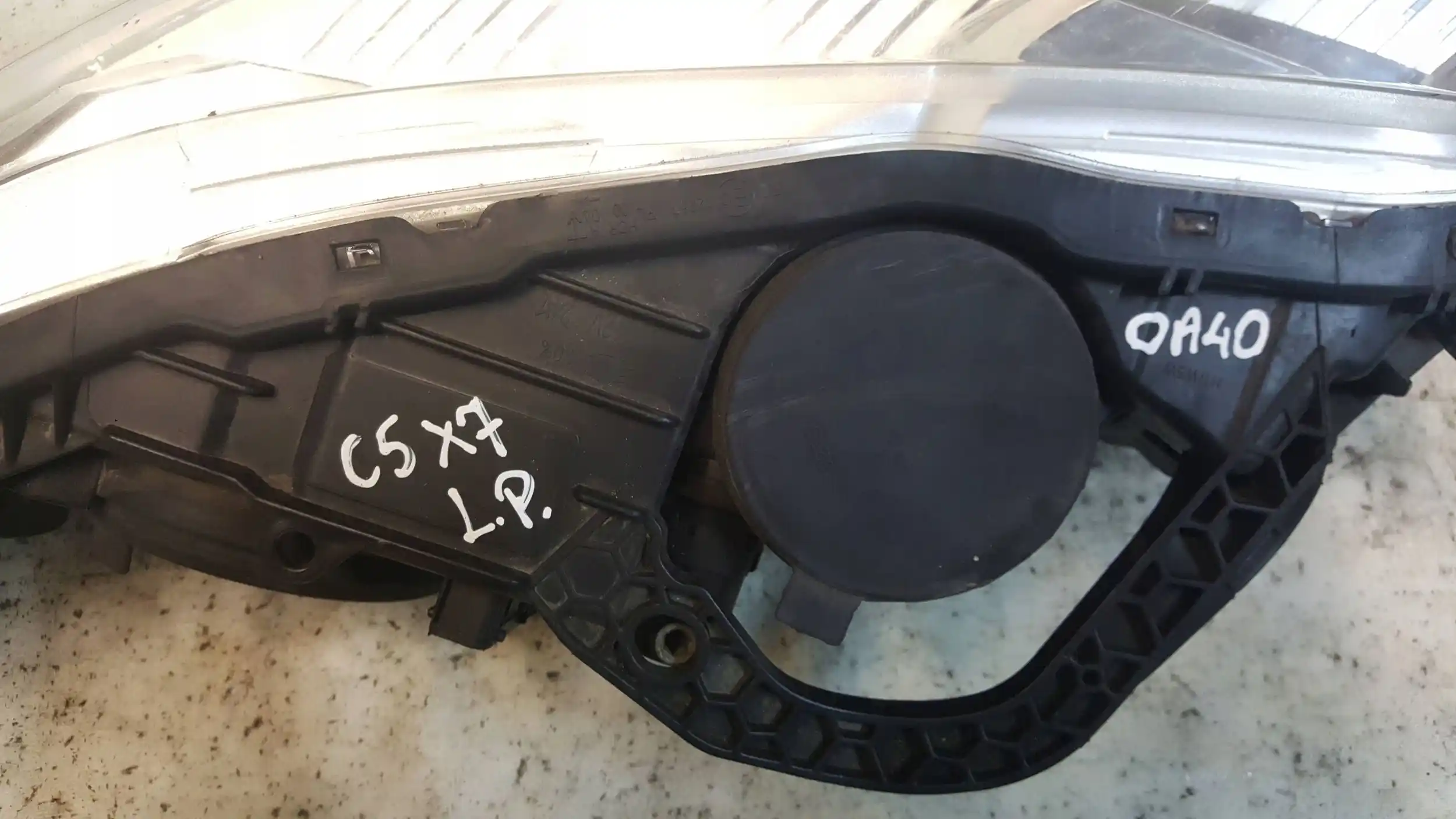 LAMPA LEWY PRZÓD PRZEDNIA TYC CITROEN C5 III X7 08-10