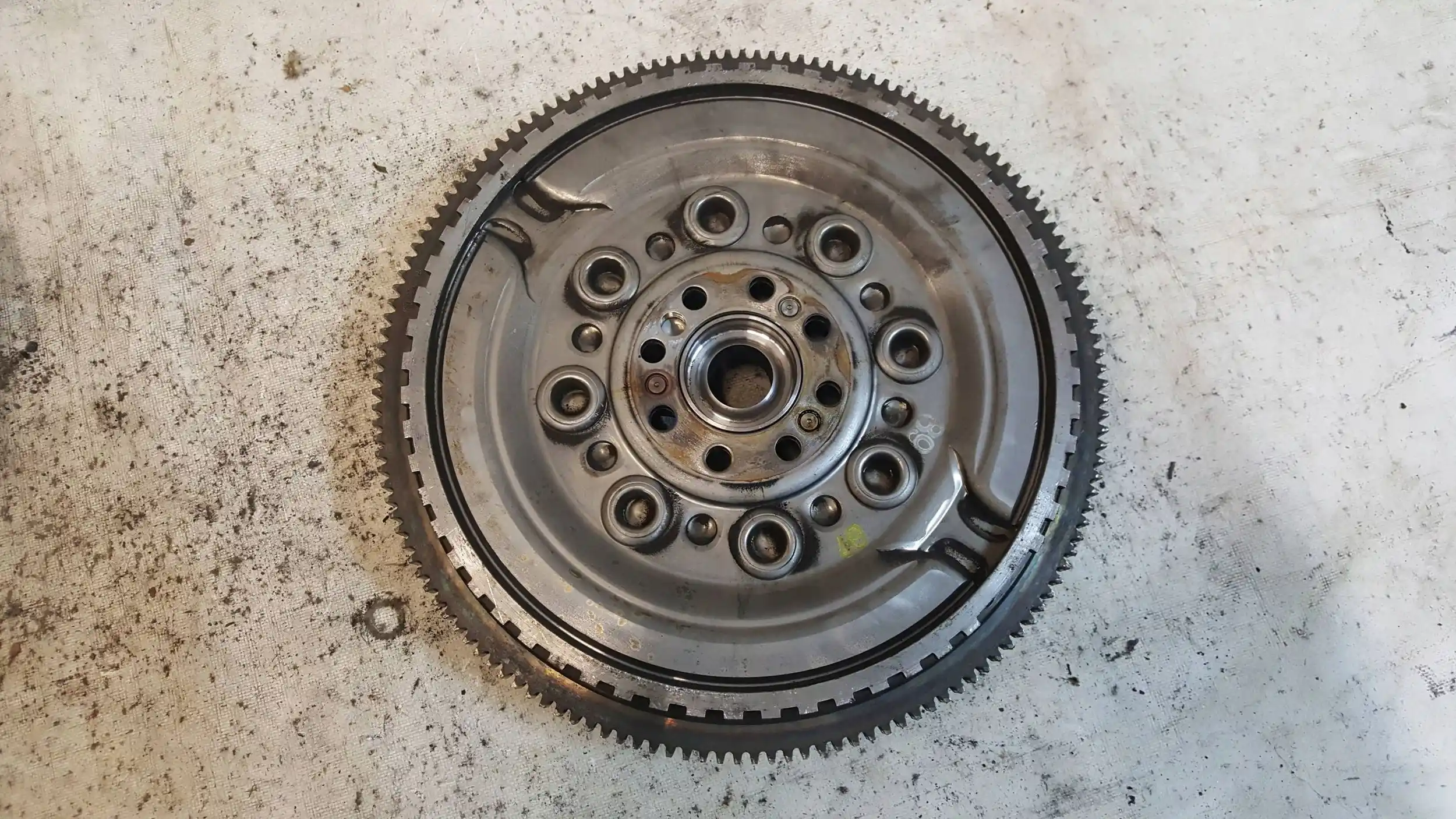 KOŁO DWUMASOWE DWUMAS A6650301205 SSANGYONG KYRON 2.0 XDI 05-