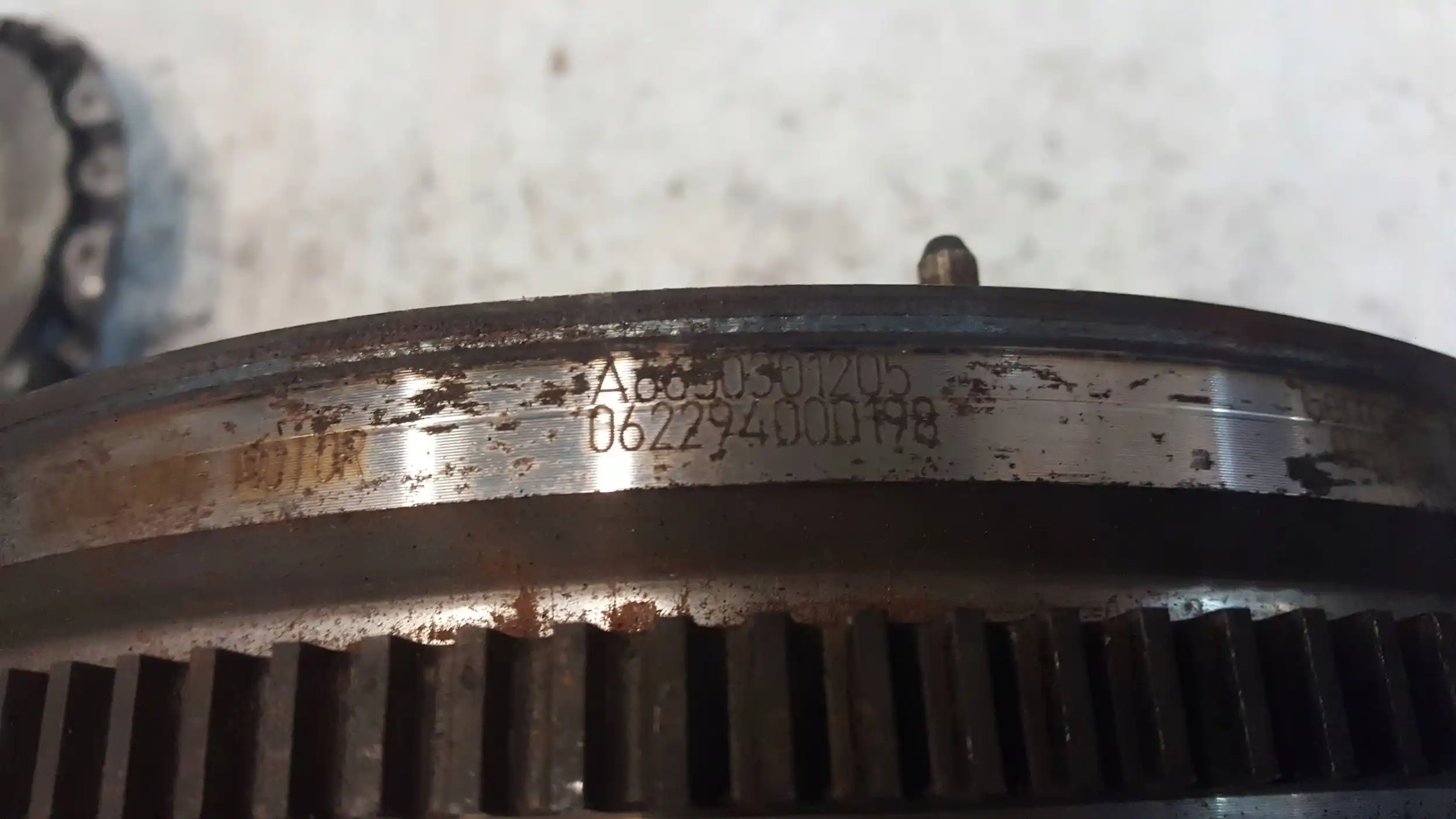 KOŁO DWUMASOWE DWUMAS A6650301205 SSANGYONG KYRON 2.0 XDI 05-