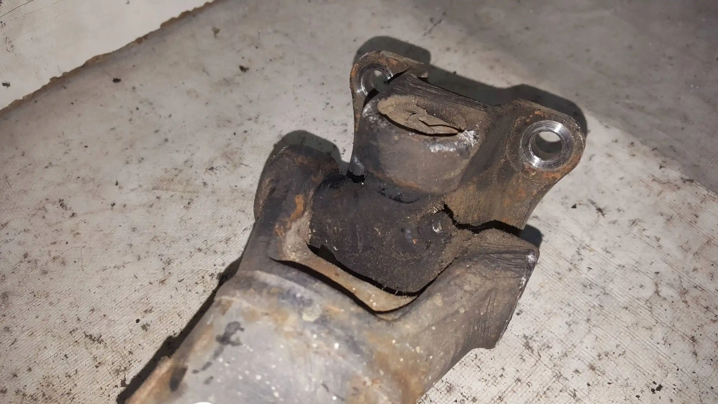 WAŁ NAPĘDOWY TYŁ 3320009410 119CM SSANGYONG KYRON 2.0 XDI 05-