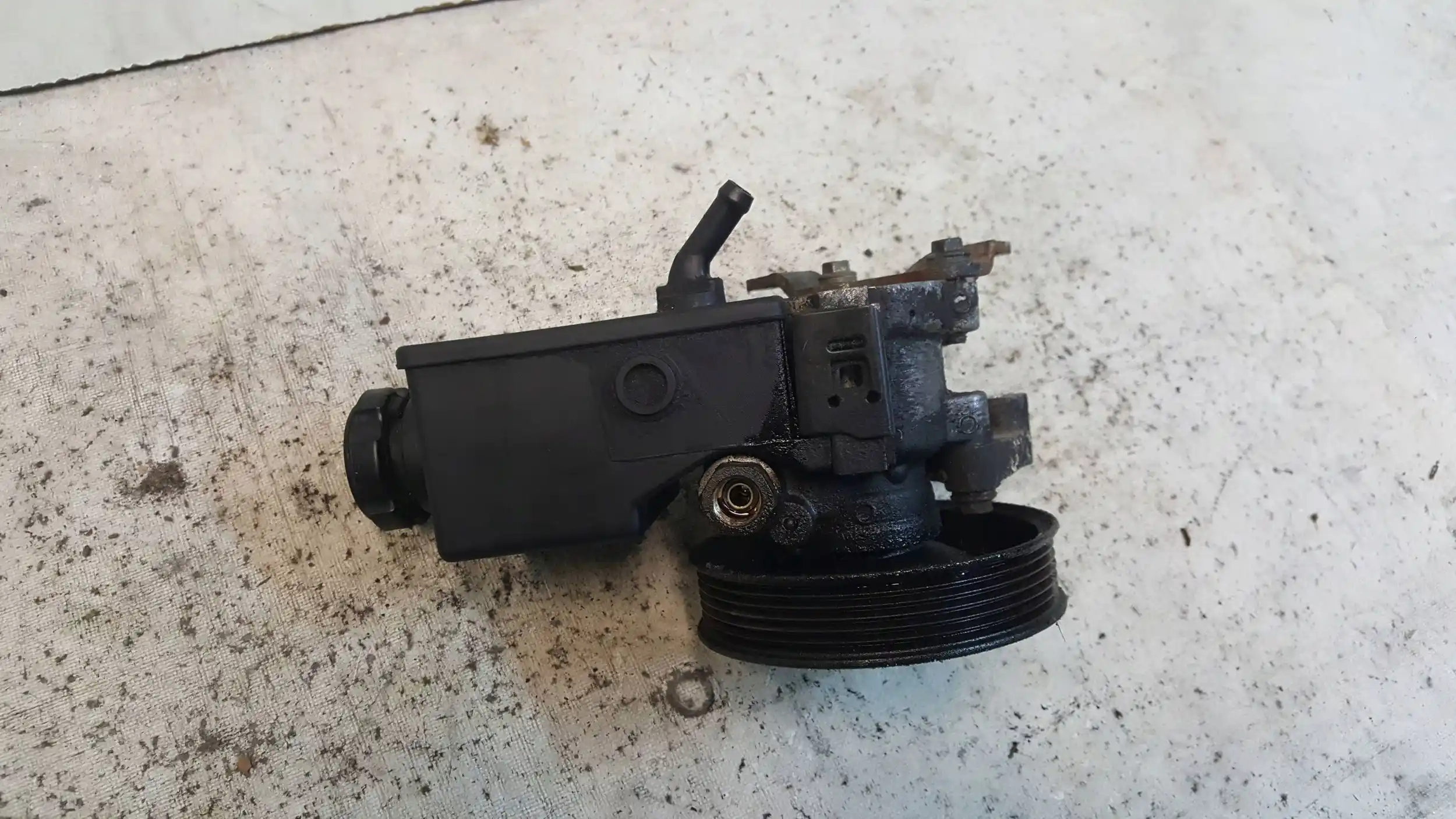 POMPA WSPOMAGANIA SSANGYONG KYRON 2.0 XDI 05-