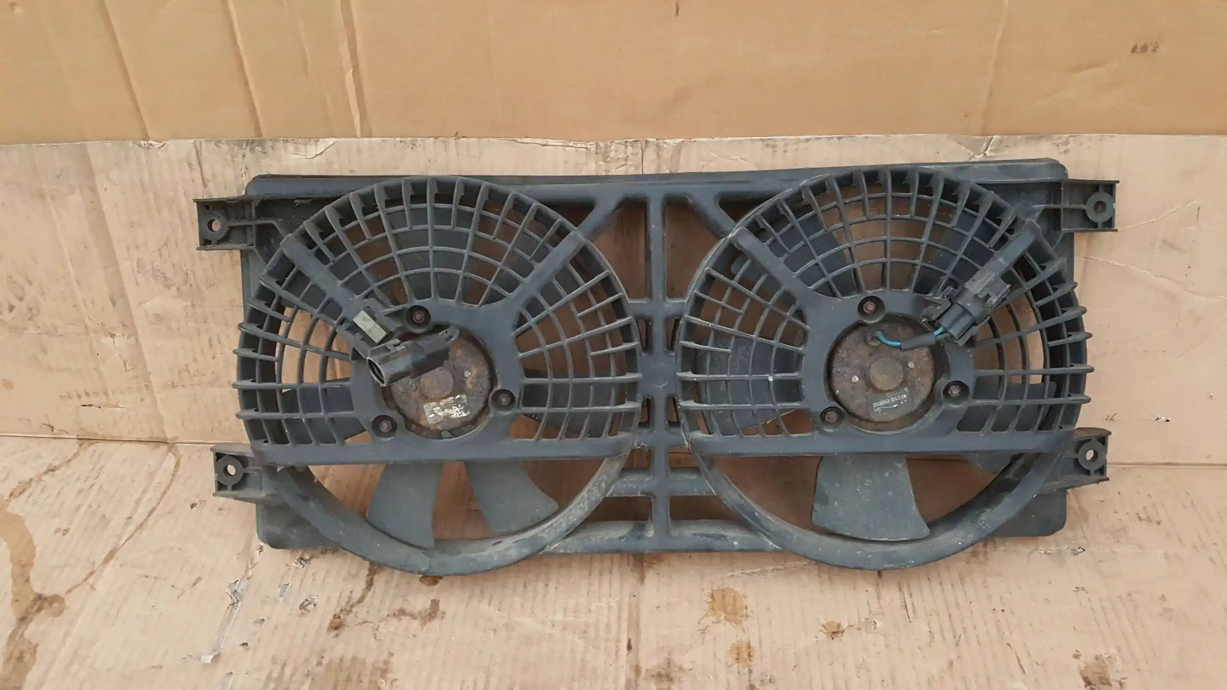 WENTYLATOR CHŁODNICY 8821009050 SSANGYONG KYRON 2.0 XDI 05-