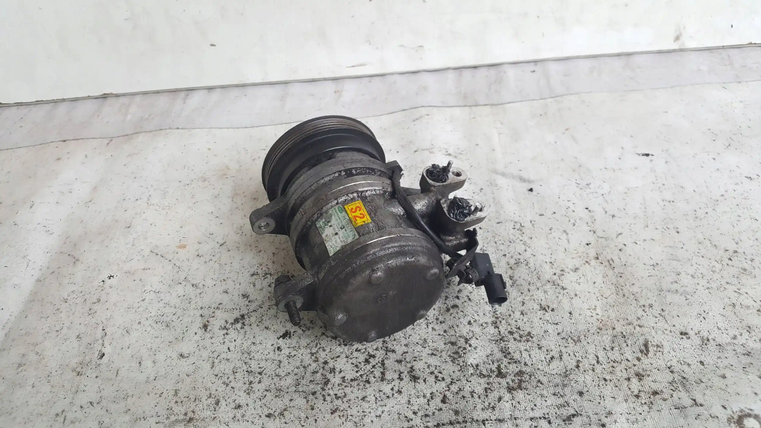 SPRĘŻARKA KOMPRESOR KLIMATYZACJI 977011CXXX HYUNDAI GETZ 1.1 12V