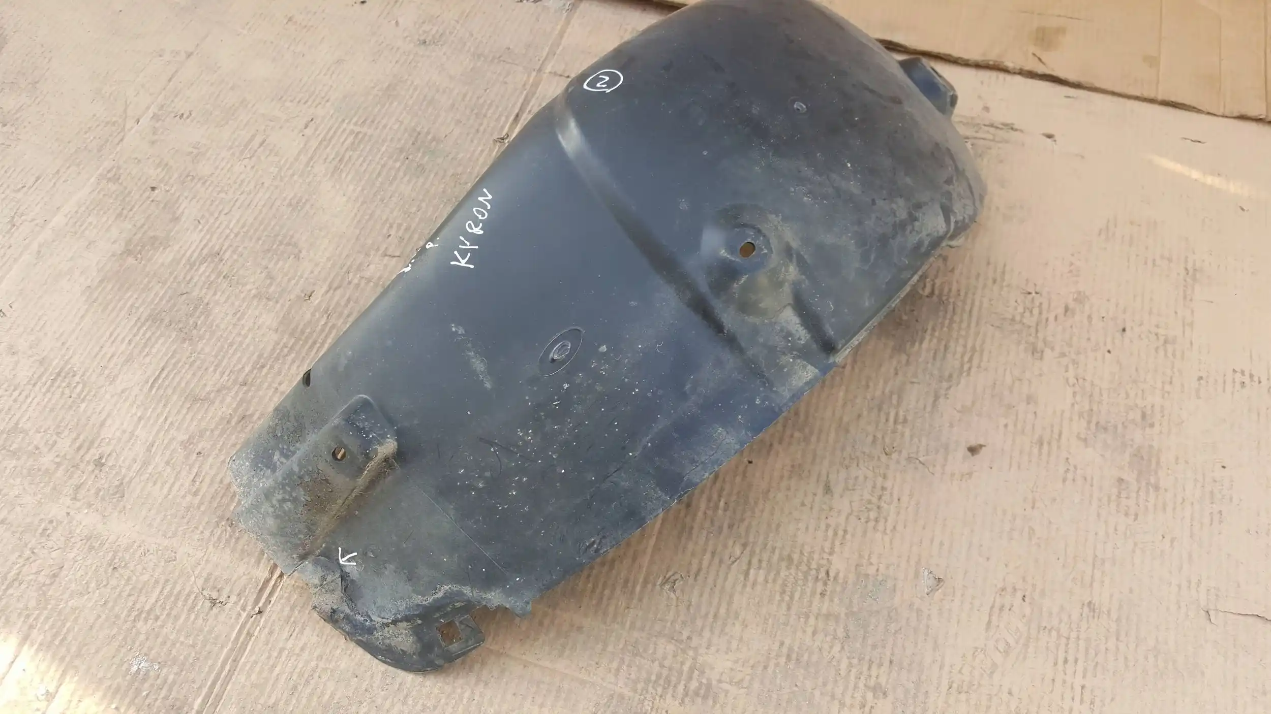 NADKOLE LEWY TYŁ TYLNE 7973509000 7973009000 SSANGYONG KYRON 05-