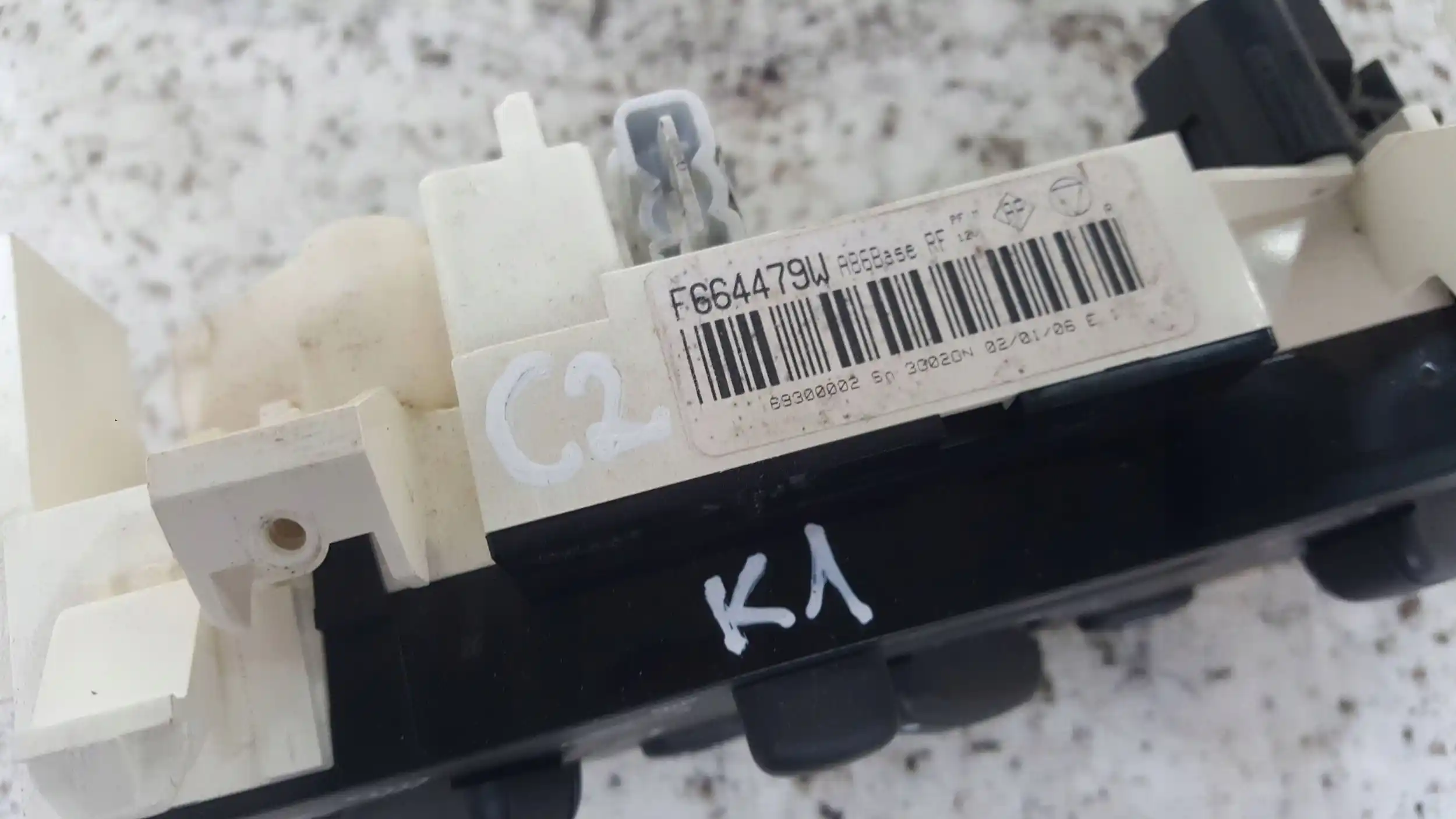 PANEL STEROWANIA NAWIEWEM KLIMATYZACJĄ F664479W CITROEN C2 03-