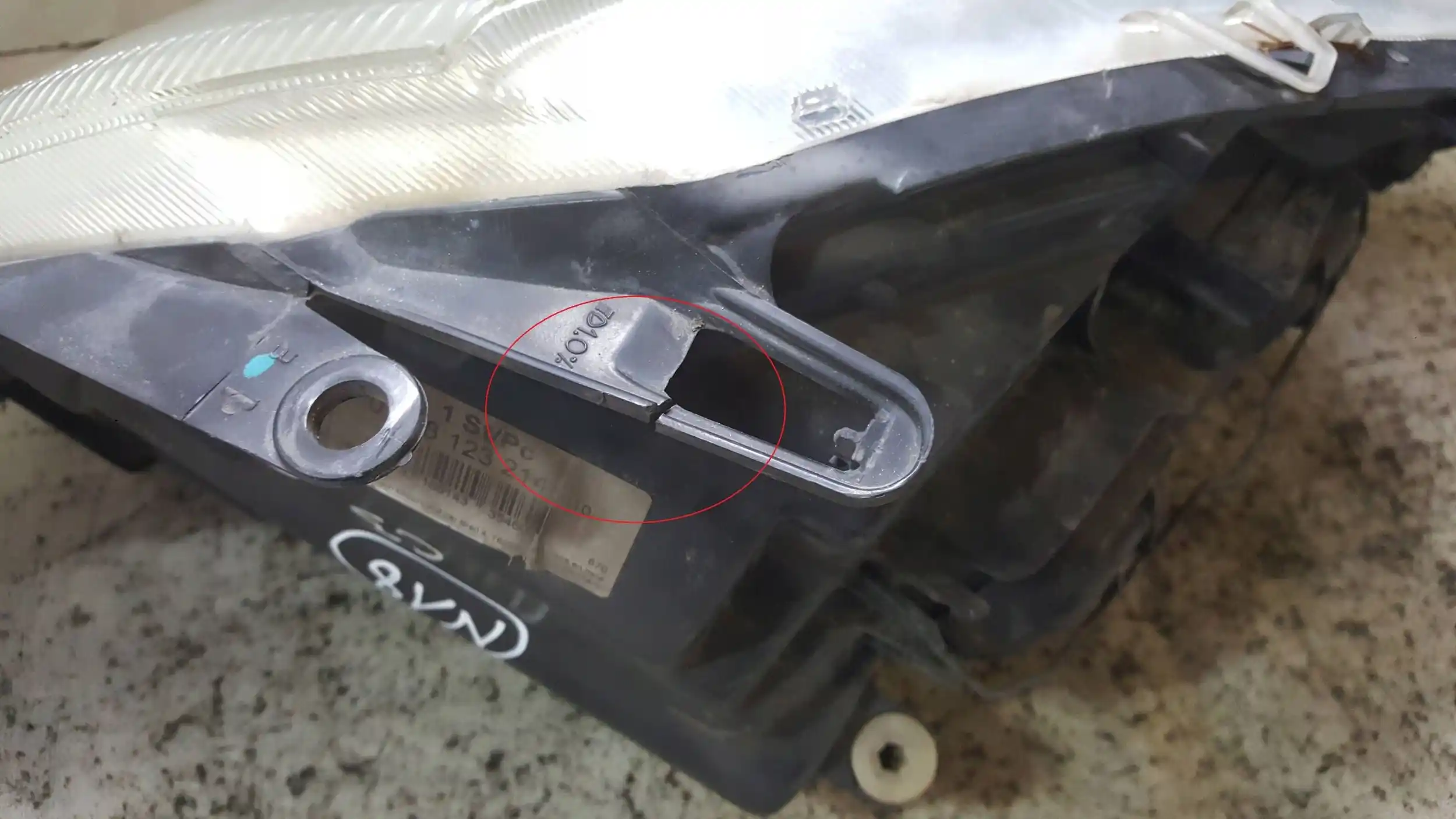 LAMPA PRAWY PRZÓD PRZEDNIA CITROEN C3 I 02-09