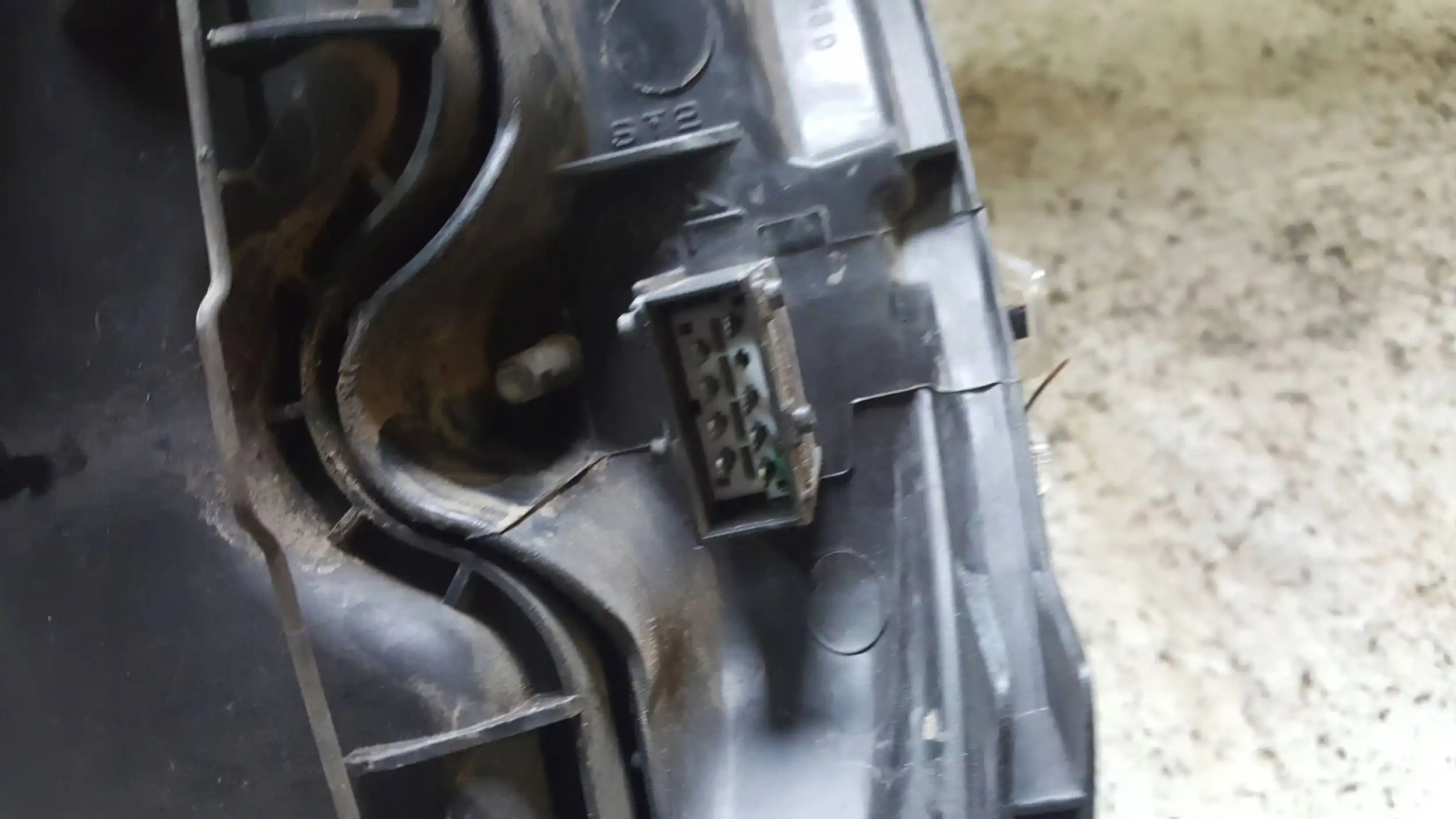 LAMPA PRAWY PRZÓD PRZEDNIA CITROEN C3 I 02-09