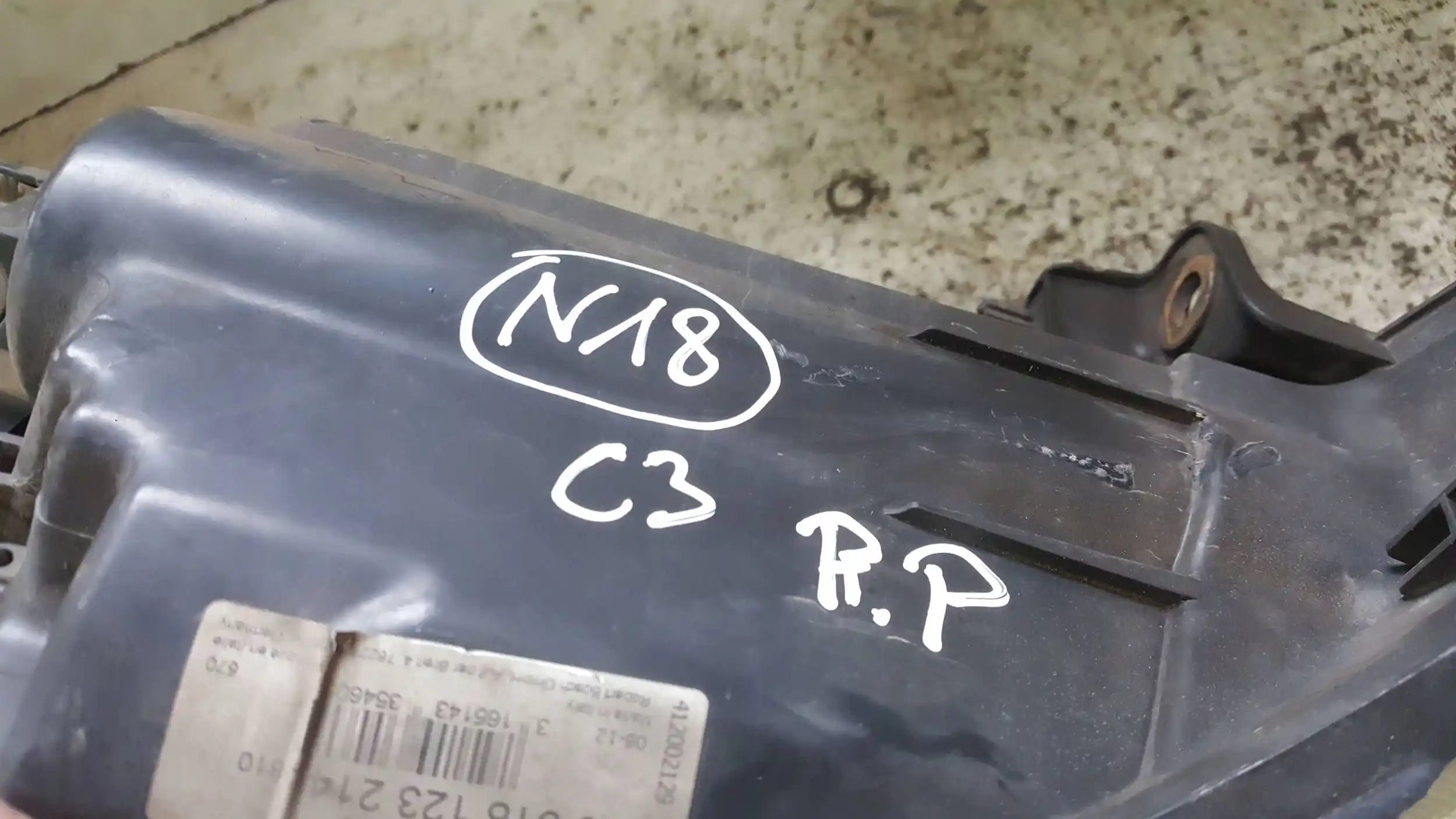 LAMPA PRAWY PRZÓD PRZEDNIA CITROEN C3 I 02-09