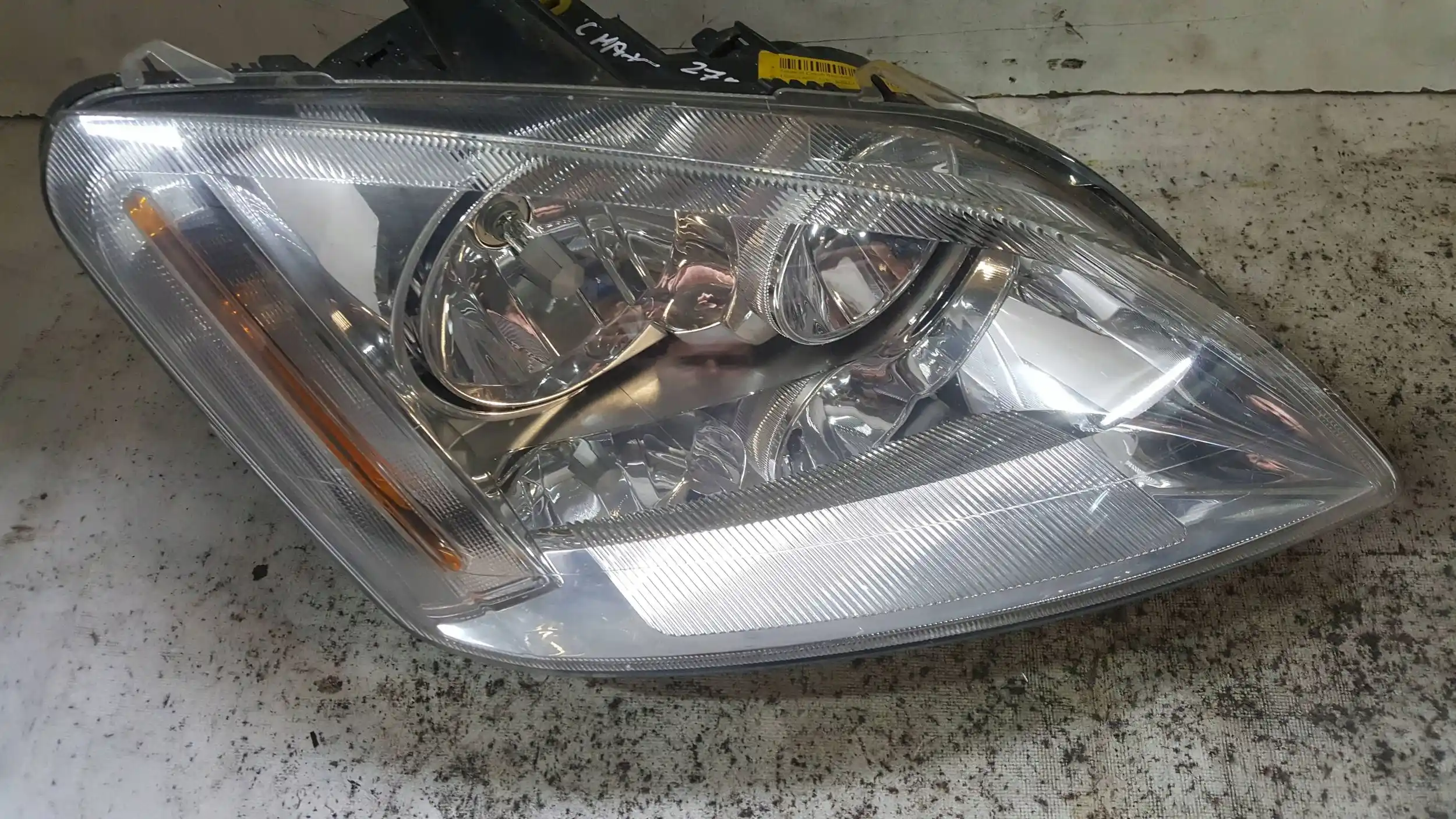 LAMPA PRAWY PRZÓD PRZEDNIA 3M5113100AA FORD C-MAX MK1 03-06