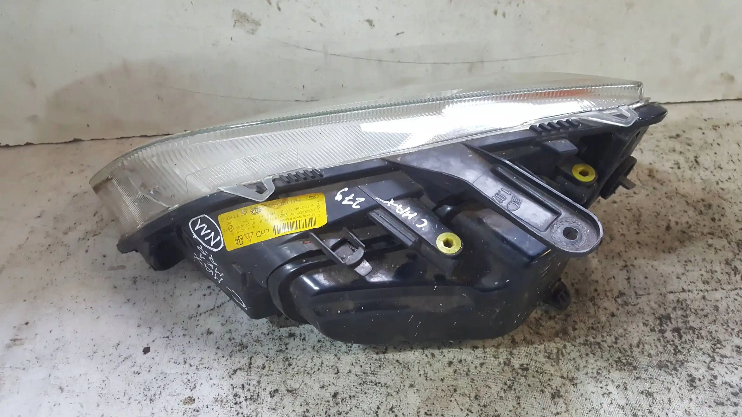 LAMPA PRAWY PRZÓD PRZEDNIA 3M5113100AA FORD C-MAX MK1 03-06
