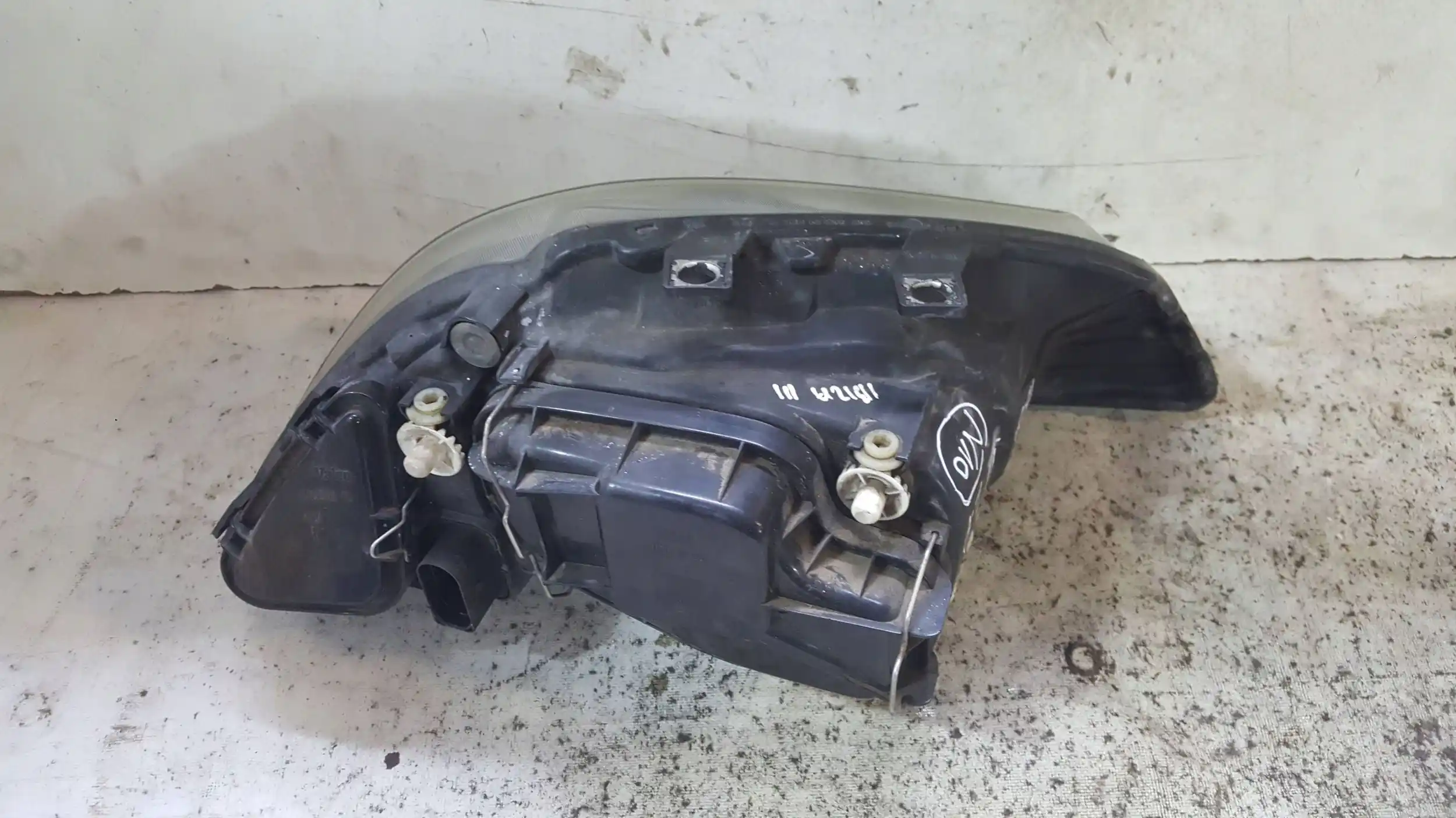 LAMPA LEWY PRZÓD PRZEDNIA SEAT IBIZA III 6L1 CORDOBA II 6L2 02-05