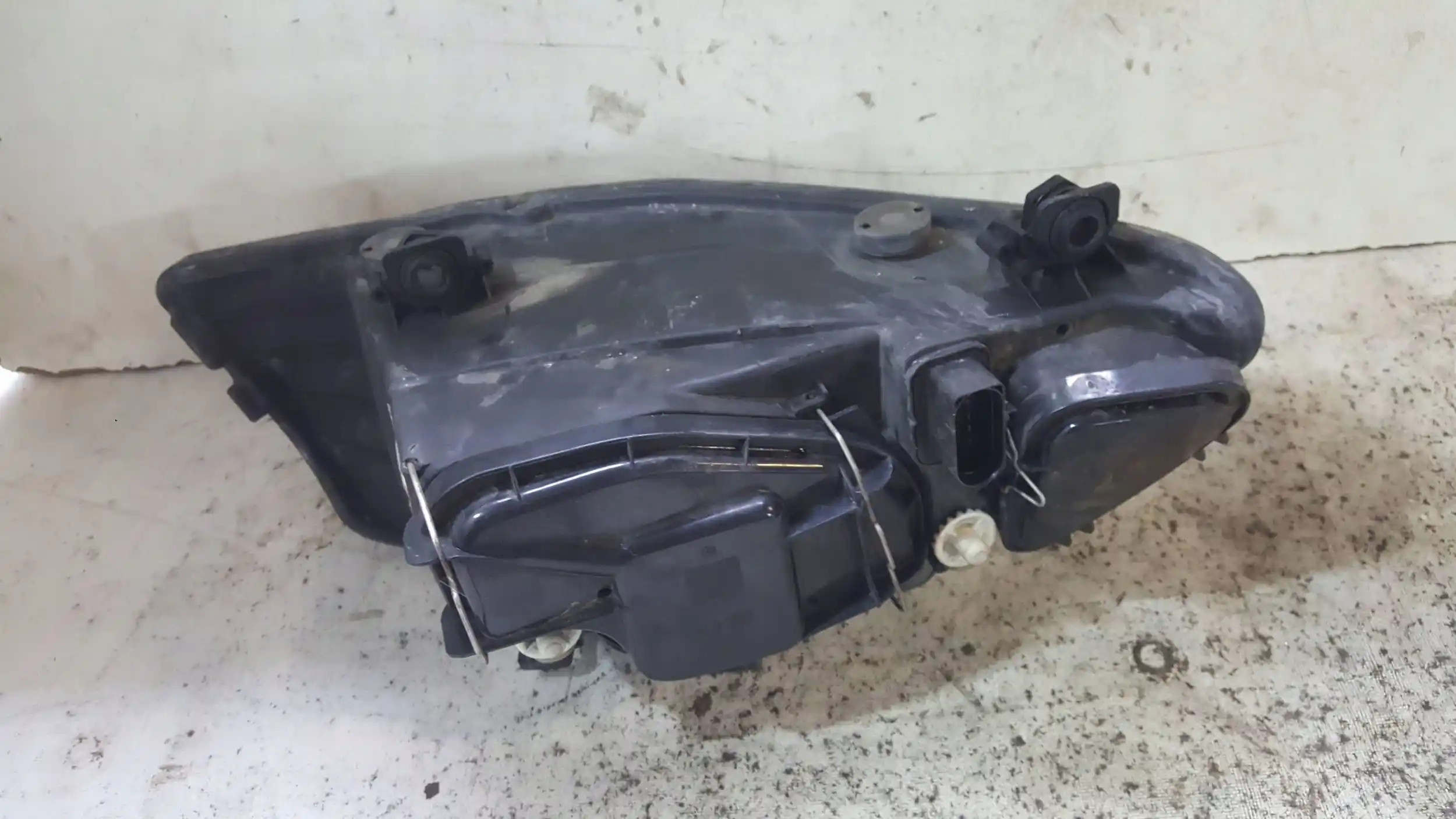 LAMPA LEWY PRZÓD PRZEDNIA SEAT IBIZA III 6L1 CORDOBA II 6L2 02-05