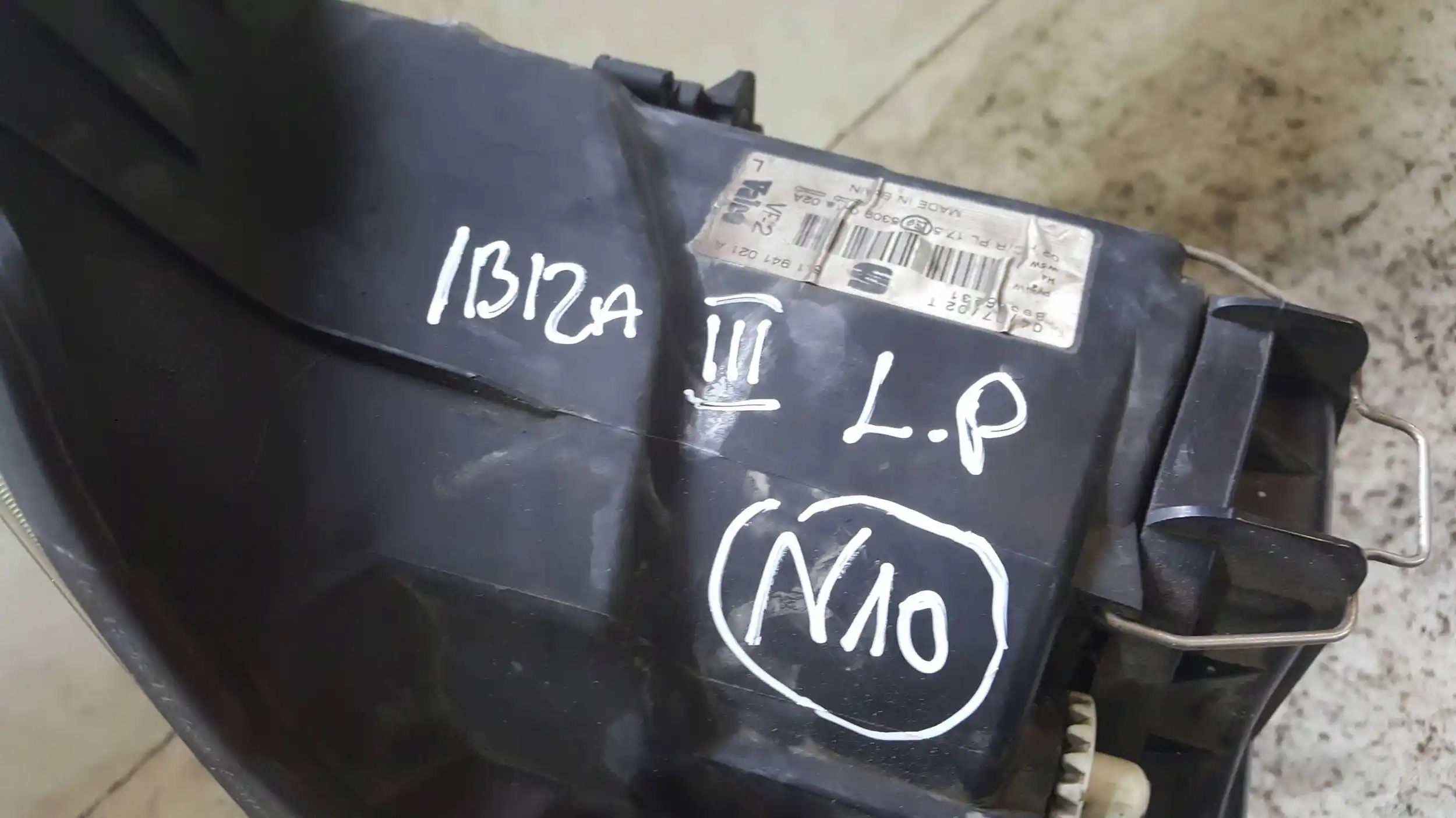 LAMPA LEWY PRZÓD PRZEDNIA SEAT IBIZA III 6L1 CORDOBA II 6L2 02-05