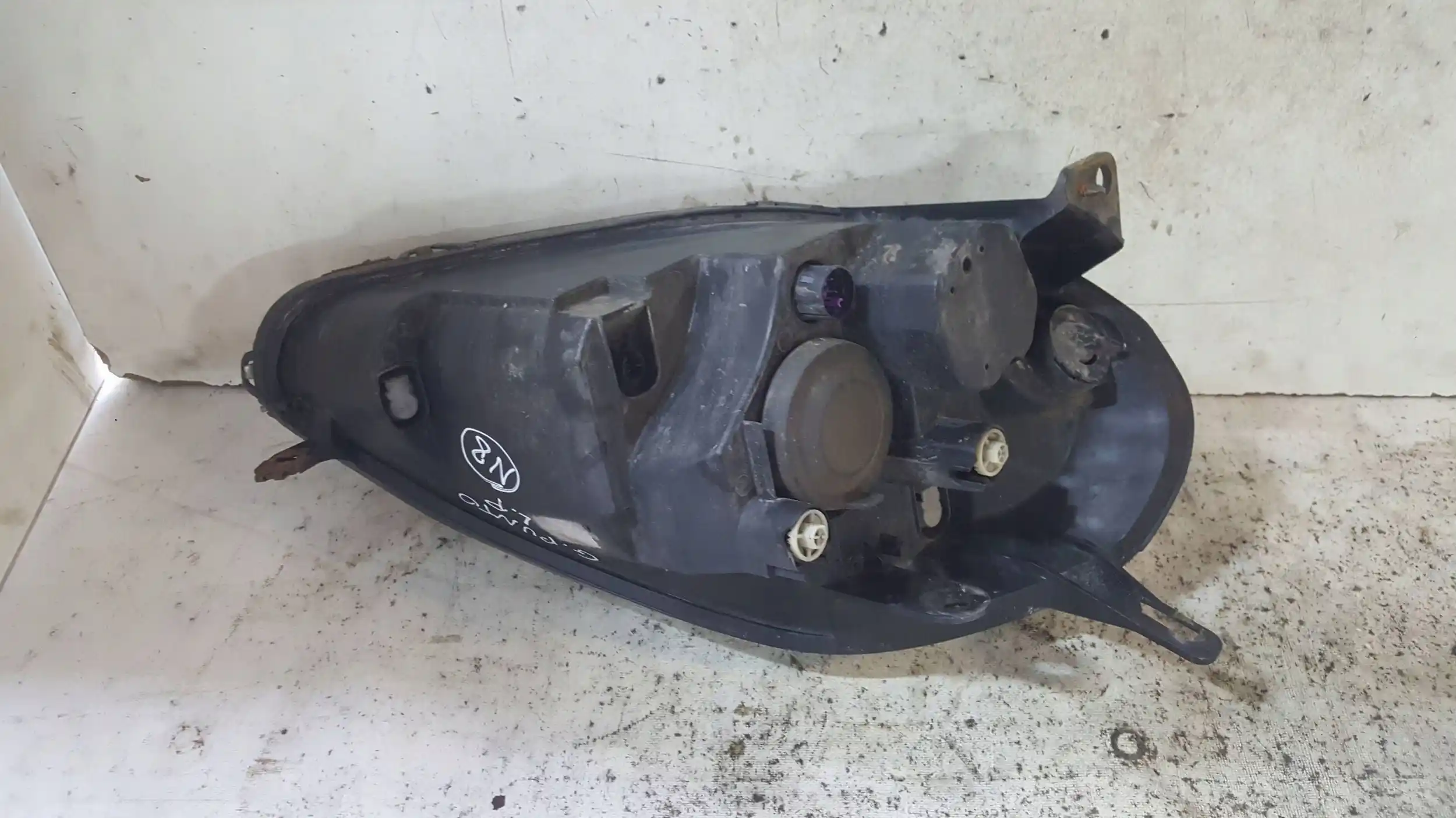 LAMPA LEWY PRZÓD PRZEDNIA FIAT GRANDE PUNTO 05-09