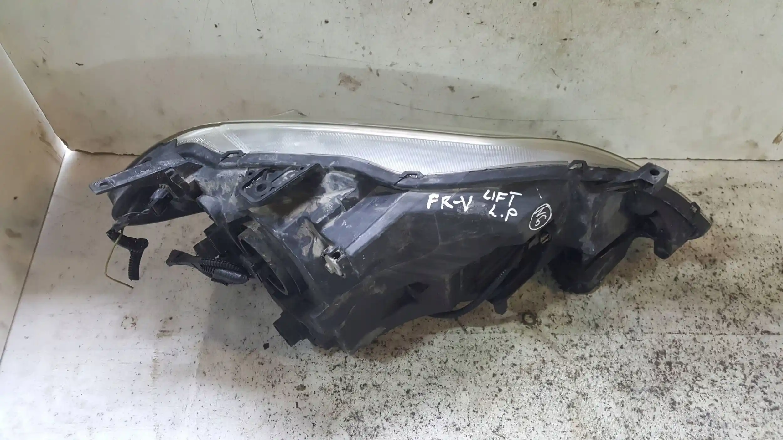 LAMPA LEWY PRZÓD PRZEDNIA HONDA FR-V LIFT 07-09