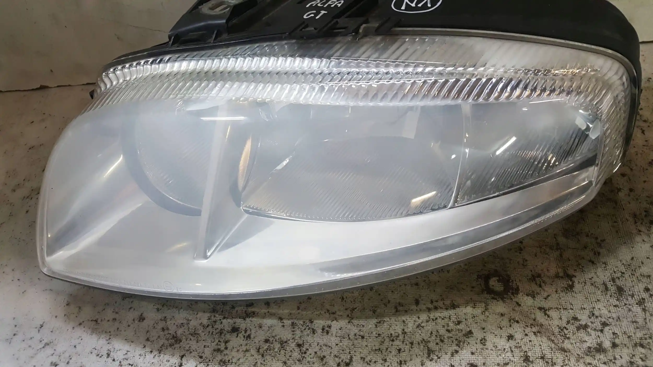 LAMPA LEWY PRZÓD PRZEDNIA ALFA ROMEO GT 03-