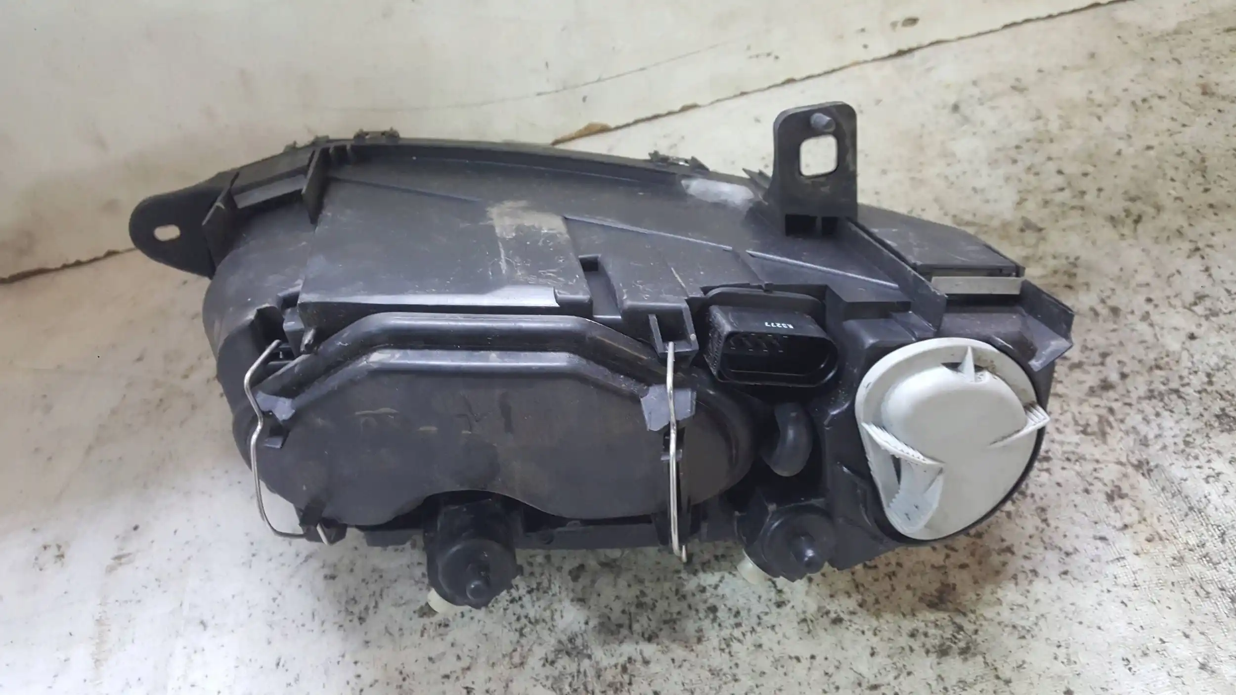 LAMPA LEWY PRZÓD PRZEDNIA ALFA ROMEO GT 03-