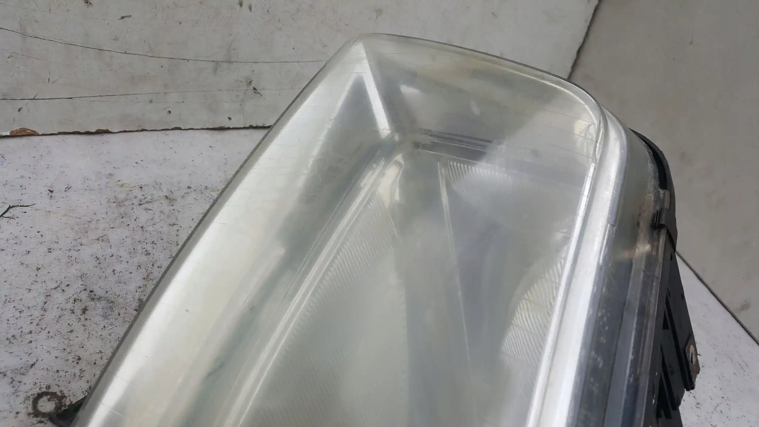 LAMPA LEWY PRZÓD PRZEDNIA 7H1941015N VW T5 03-09