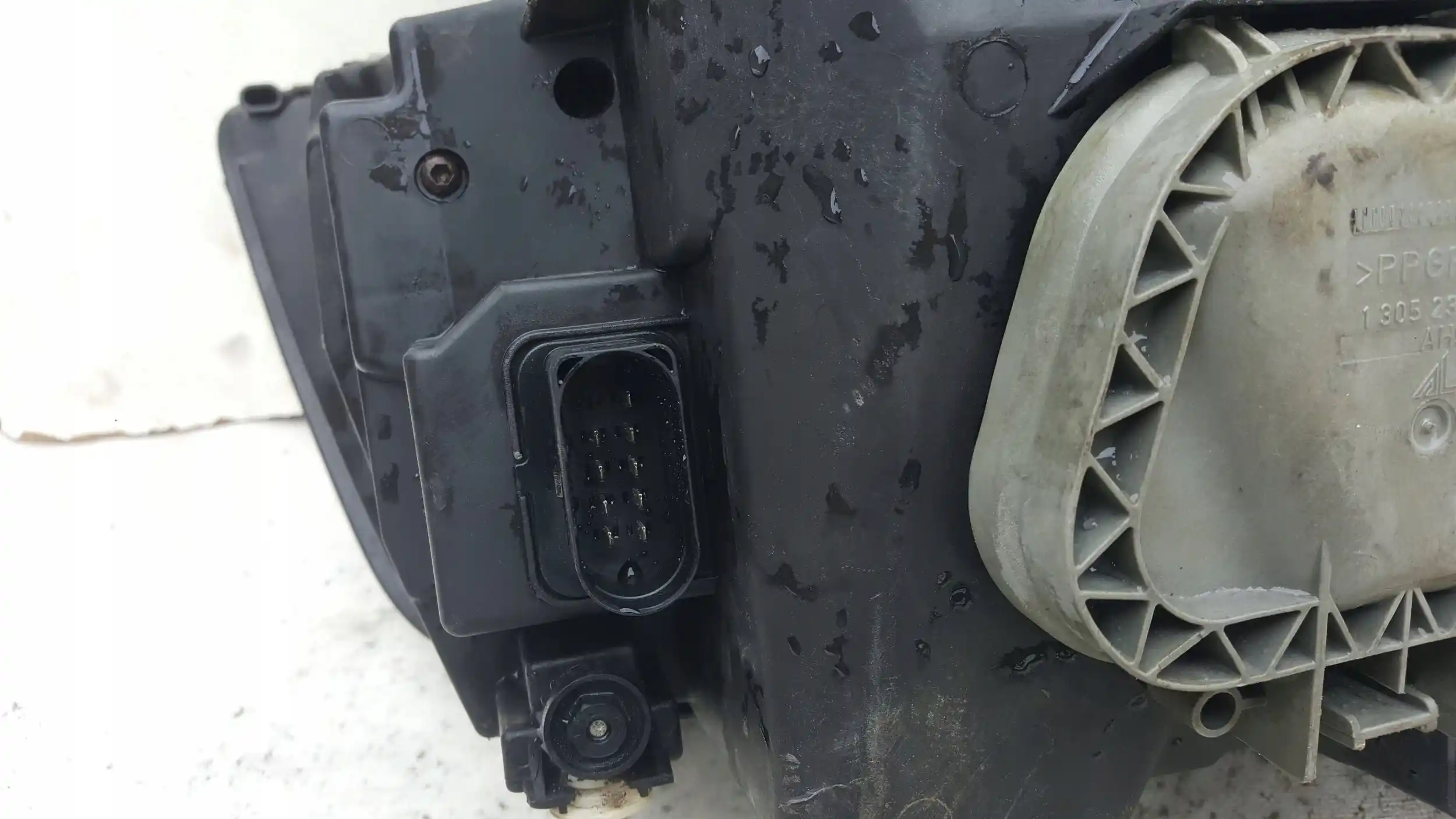 LAMPA LEWY PRZÓD PRZEDNIA 7H1941015N VW T5 03-09