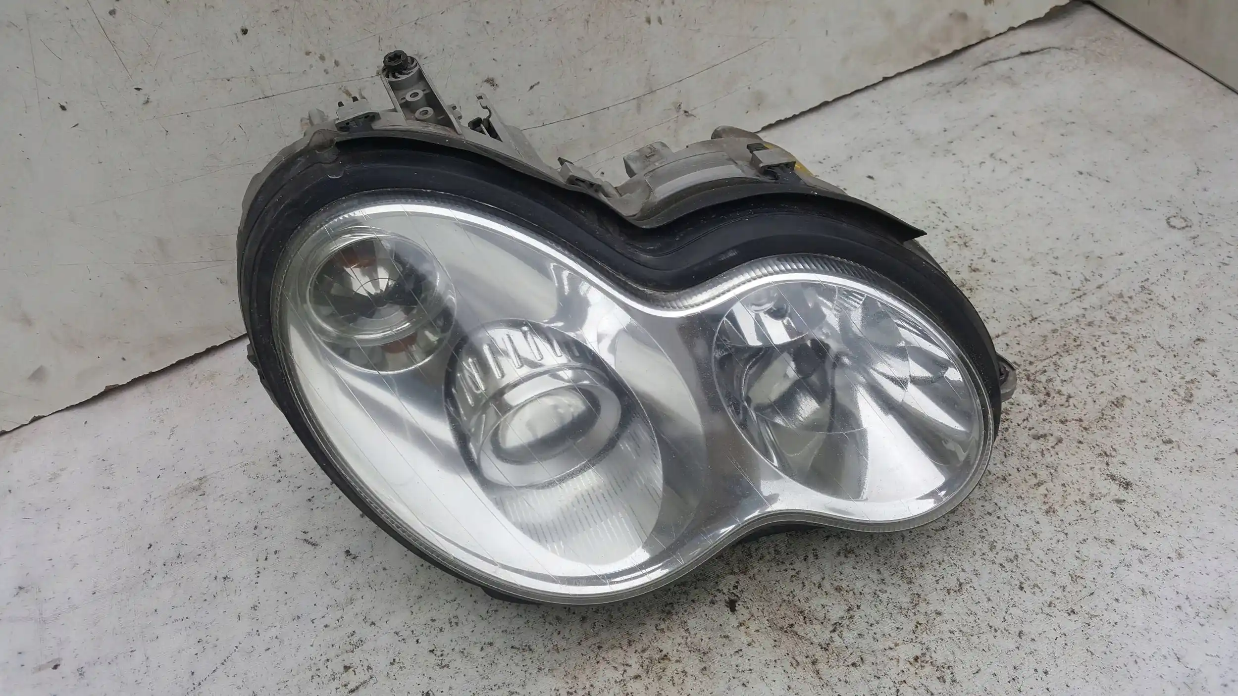 LAMPA PRAWY PRZÓD XENON 0301166276 PRZETWORNICA MERCEDES W203 LIFT 04-07