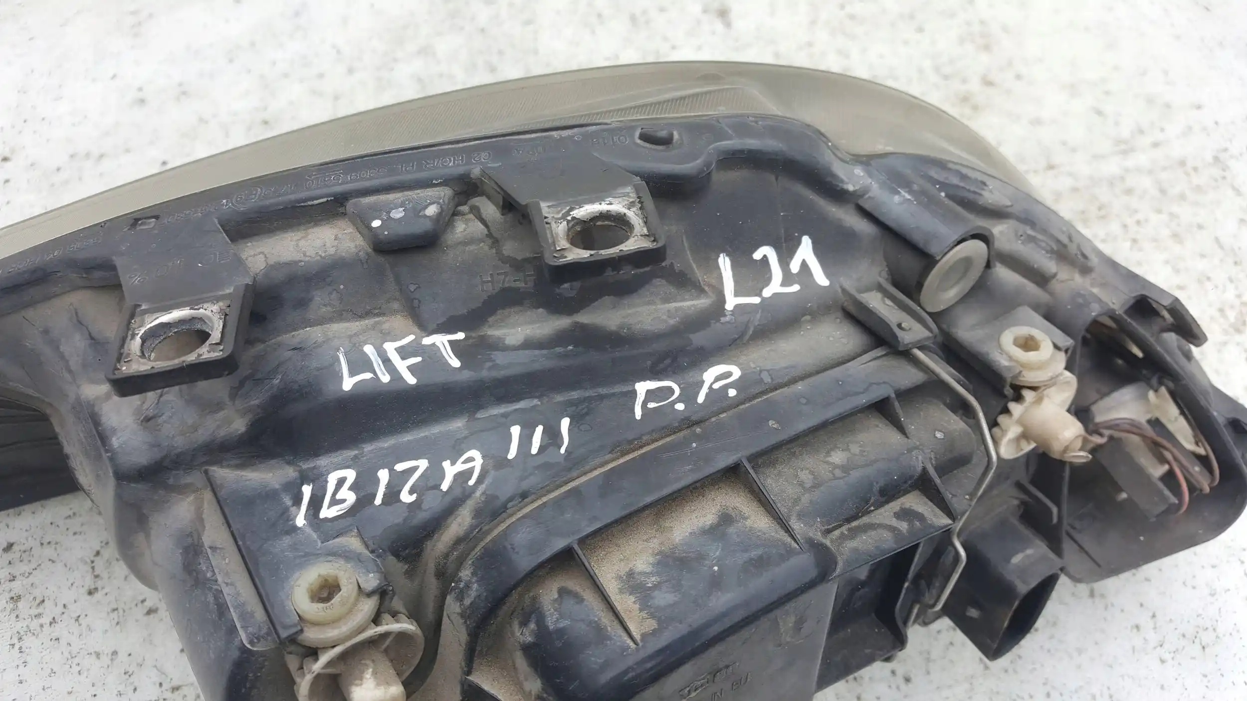 LAMPA PRAWY PRZÓD PRZEDNIA SEAT IBIZA III 6L1 CORDOBA II 6L2 LIFT 05-08