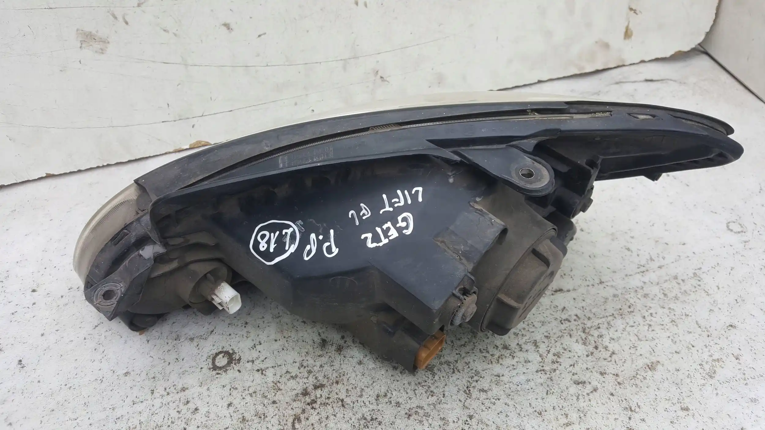 LAMPA PRAWY PRZÓD PRZEDNIA HYUNDAI GETZ LIFT 05-11