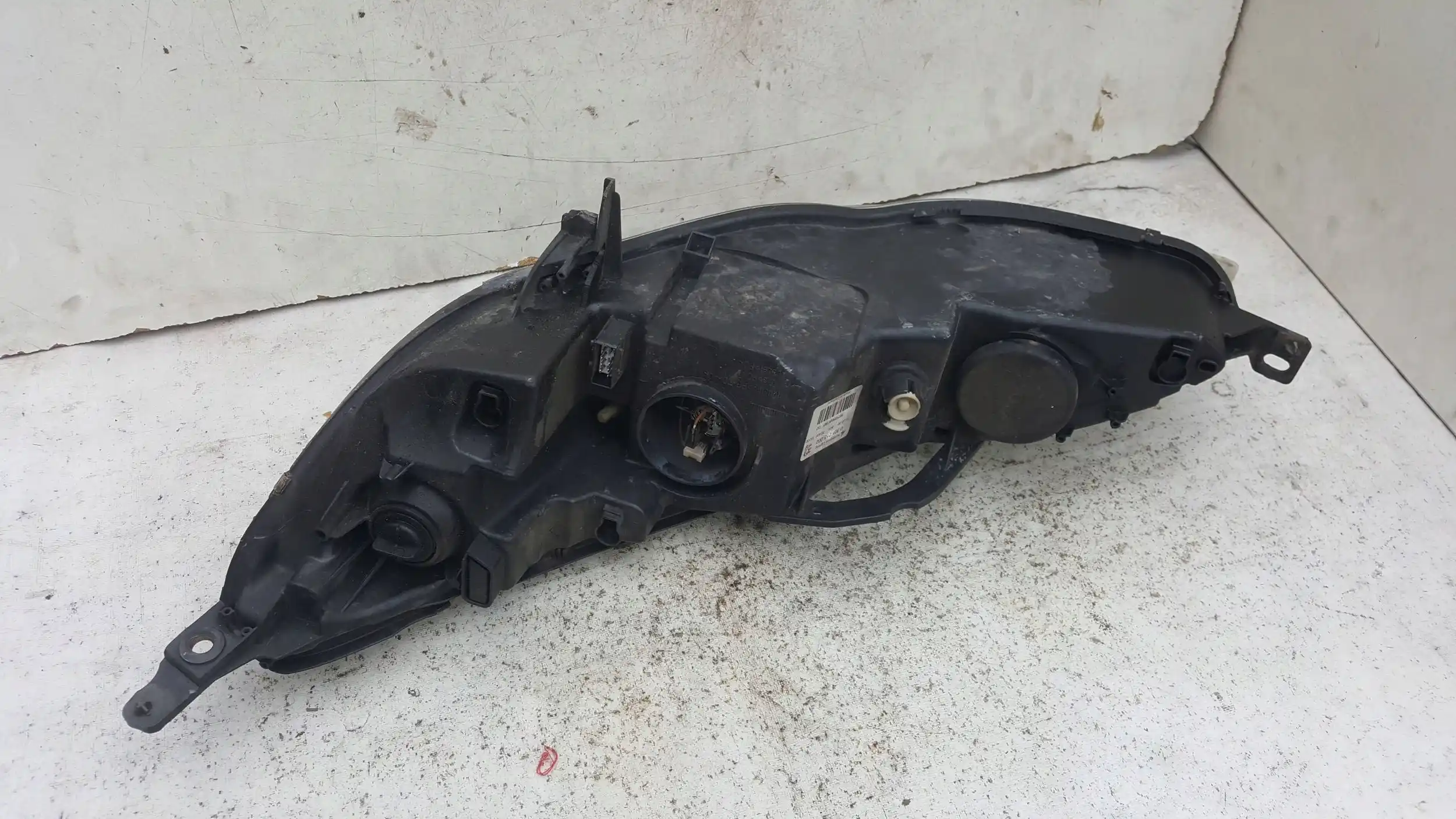 LAMPA PRAWY PRZÓD PRZEDNIA 0301213202 PEUGEOT 407 04-11