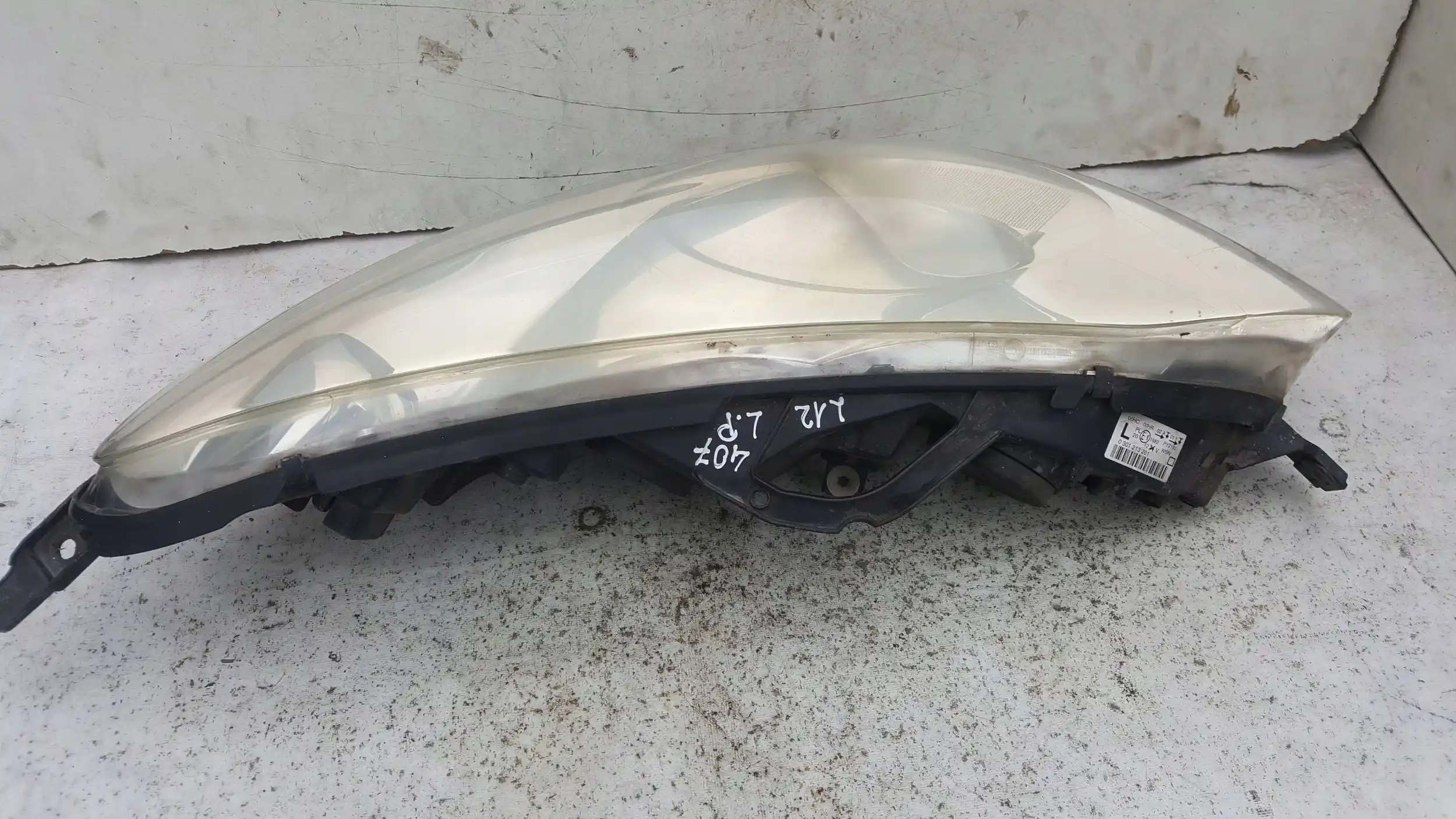 LAMPA LEWY PRZÓD PRZEDNIA 0301213201 PEUGEOT 407 04-11