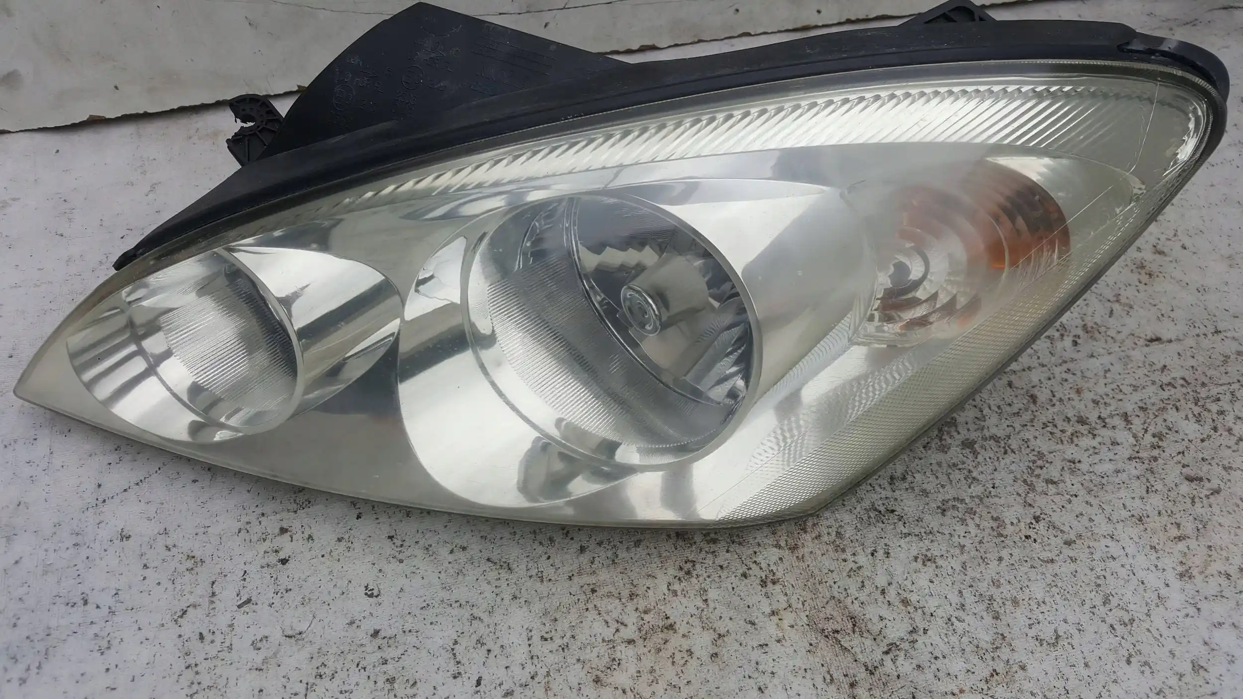 LAMPA LEWY PRZÓD PRZEDNIA 921011H000 KIA CEED I 06-09