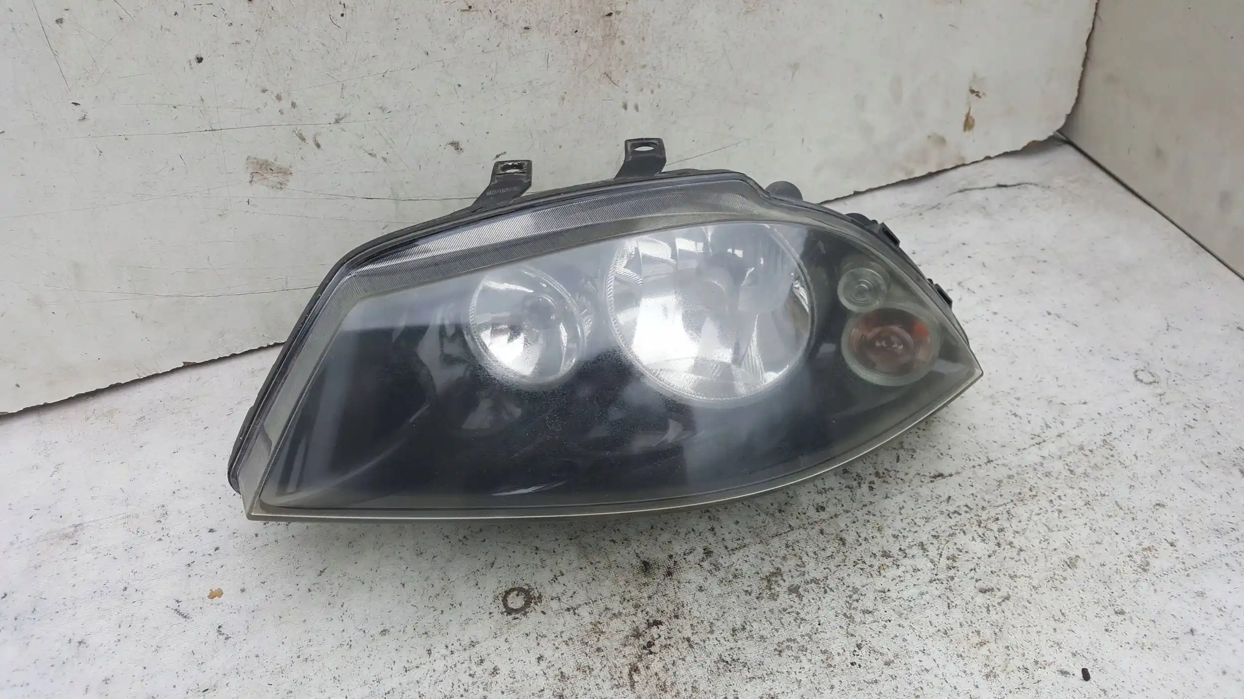 LAMPA LEWY PRZÓD 6L1941751B SEAT IBIZA III 6L1 CORDOBA II 6L2 LIFT 05-08