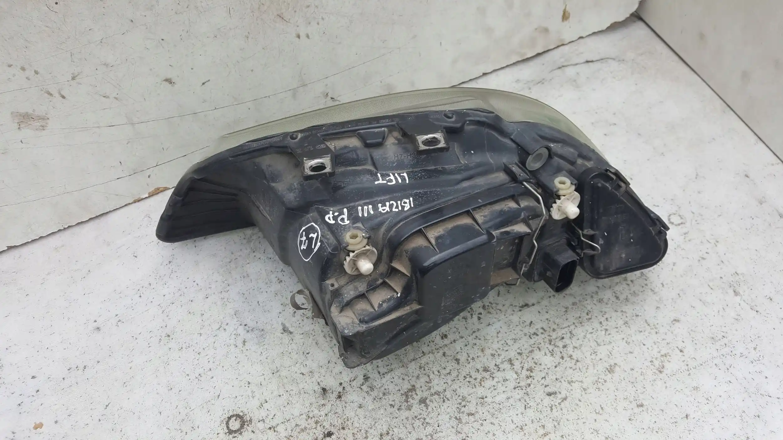 LAMPA PRAWY PRZÓD PRZEDNIA SEAT IBIZA III 6L1 CORDOBA II 6L2 LIFT 05-08