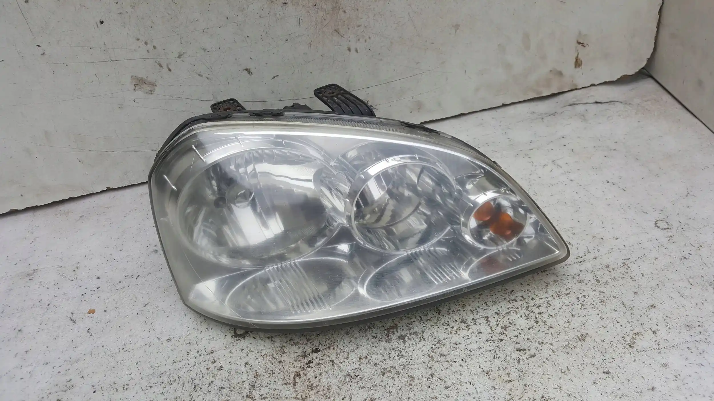 LAMPA PRAWY PRZÓD PRZEDNIA CHEVROLET LACETTI NUBIRA III J200 03-