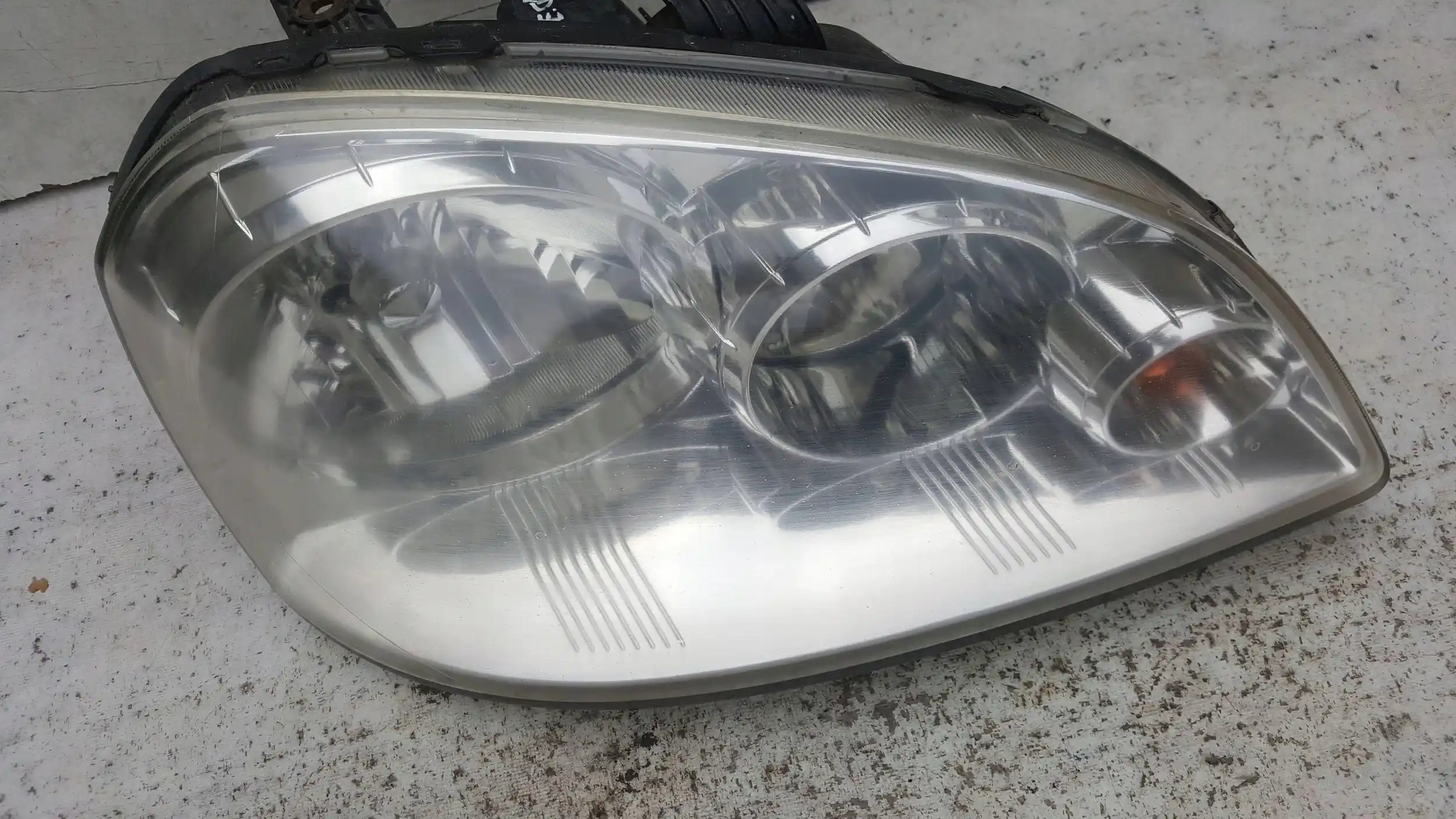 LAMPA PRAWY PRZÓD PRZEDNIA CHEVROLET LACETTI NUBIRA III J200 03-
