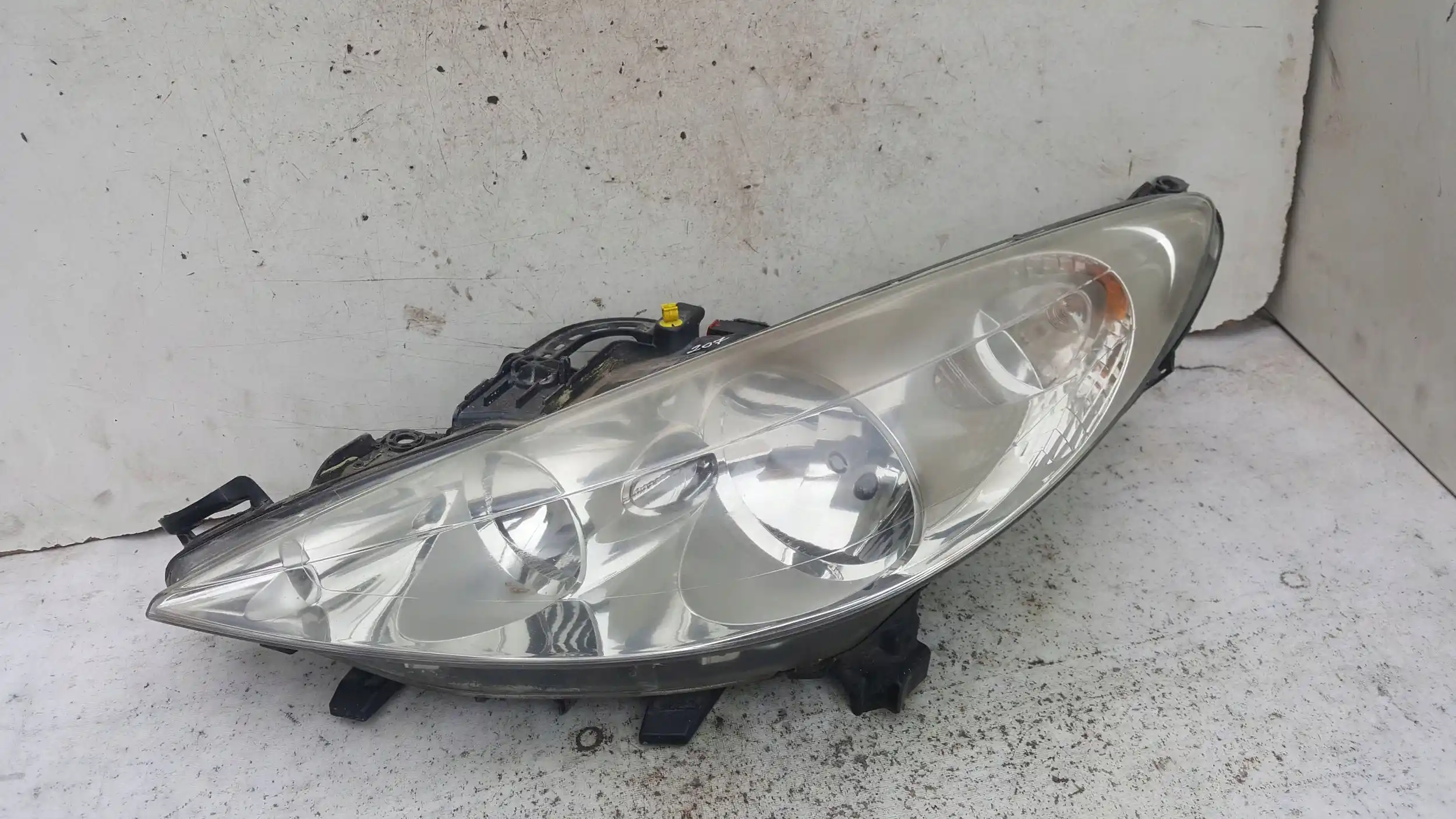 LAMPA LEWY PRZÓD PRZEDNIA 89900880 PEUGEOT 207 LIFT 09-12
