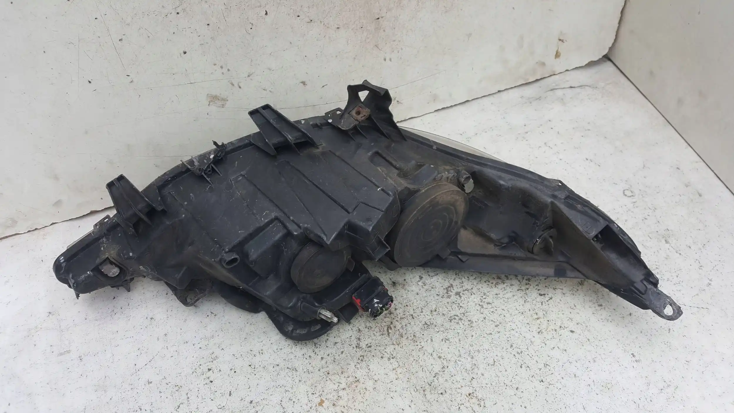 LAMPA LEWY PRZÓD PRZEDNIA 89900880 PEUGEOT 207 LIFT 09-12