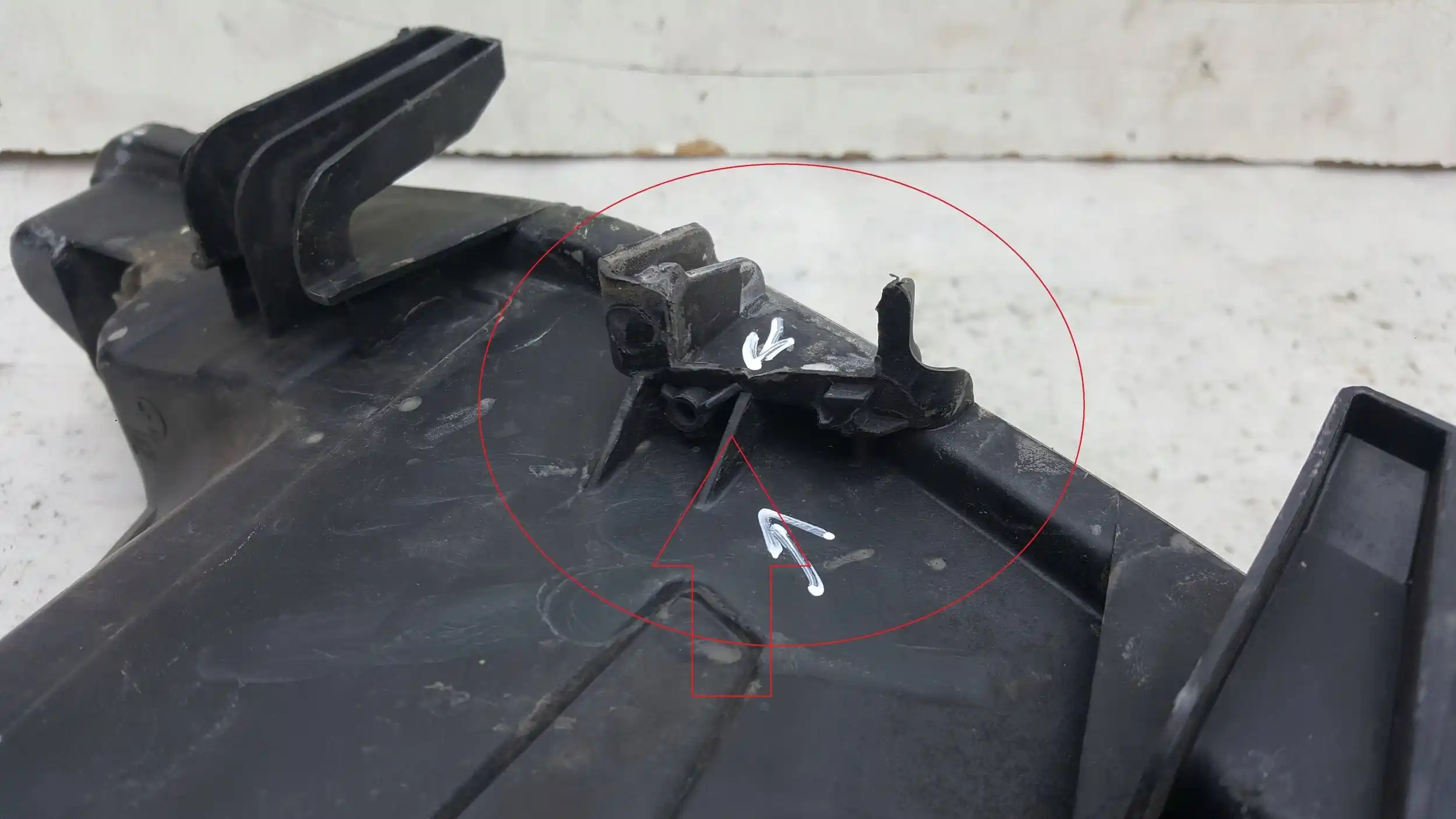 LAMPA LEWY PRZÓD PRZEDNIA 89900880 PEUGEOT 207 LIFT 09-12