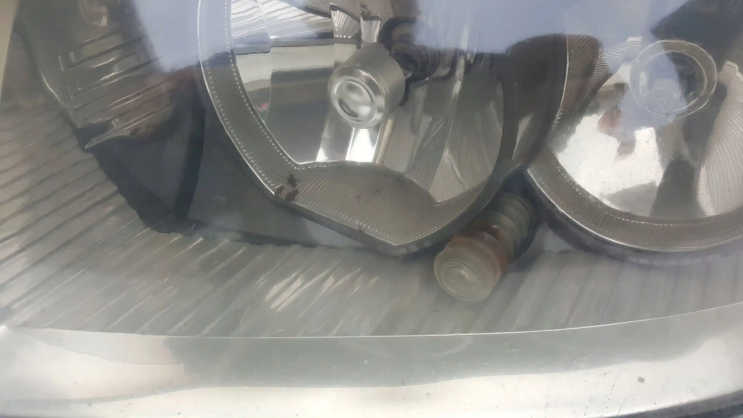 LAMPA PRAWY PRZÓD PRZEDNIA 8Z0941003K AUDI A2 99-