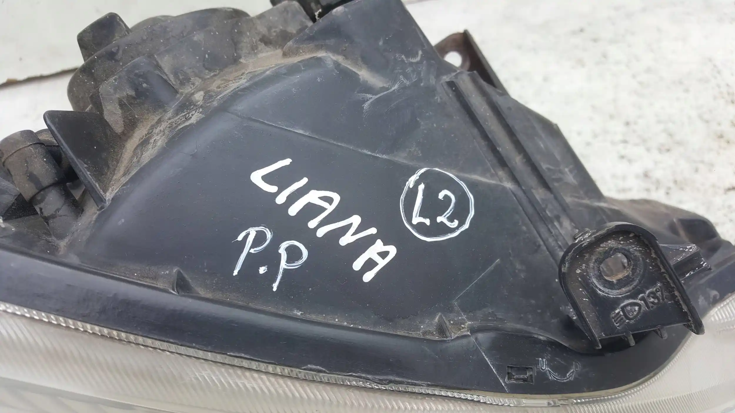 LAMPA PRAWY PRZÓD PRZEDNIA SUZUKI LIANA 01-