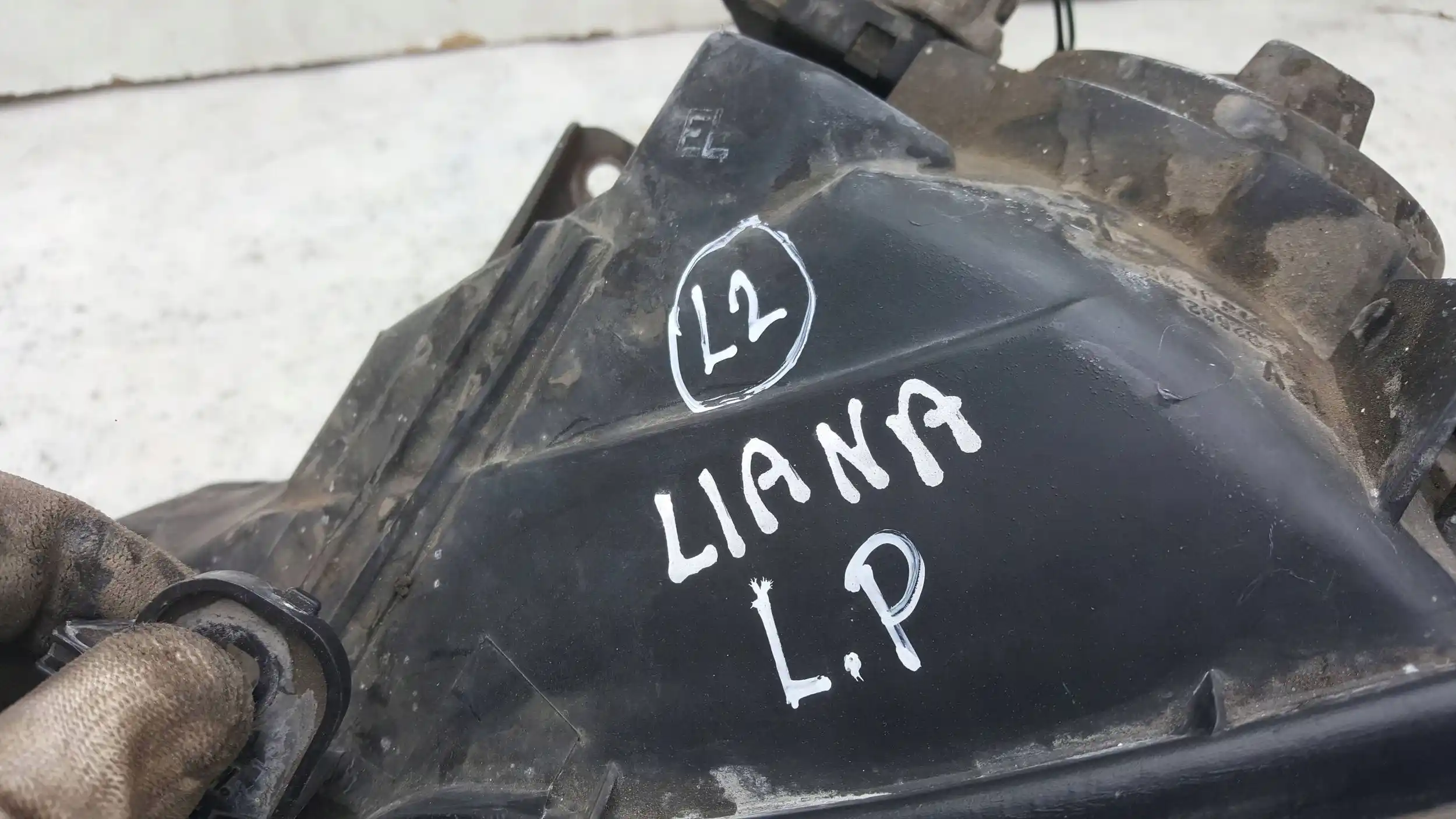 LAMPA LEWY PRZÓD PRZEDNIA 10032662 SUZUKI LIANA 01-
